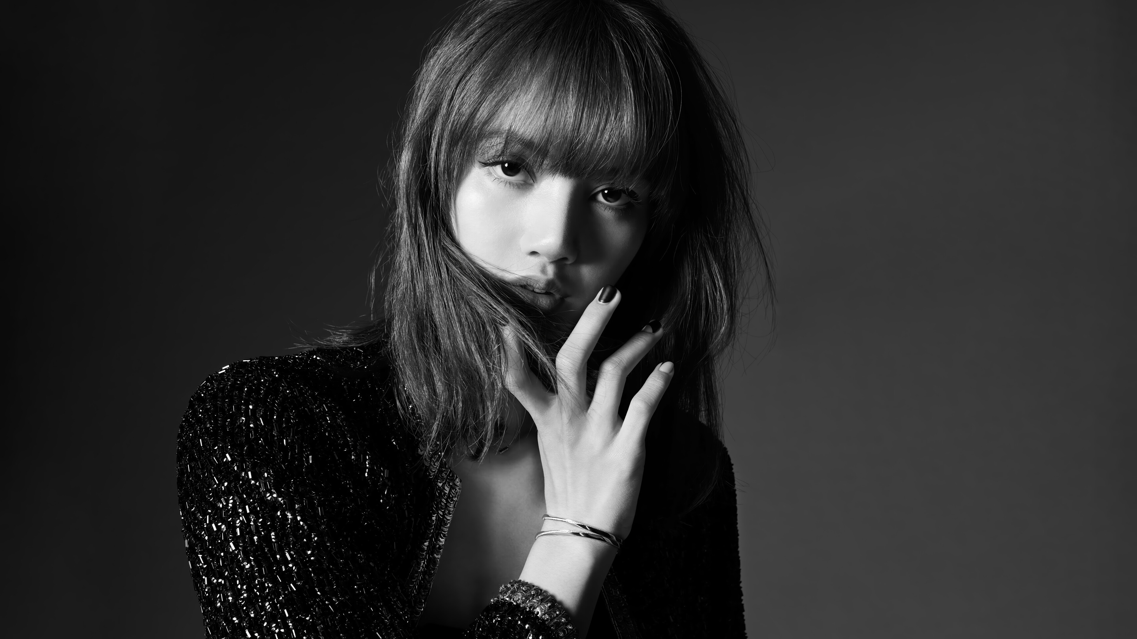 Lisa from BLACKPINK in Monochrome 4K HD Wallpaper