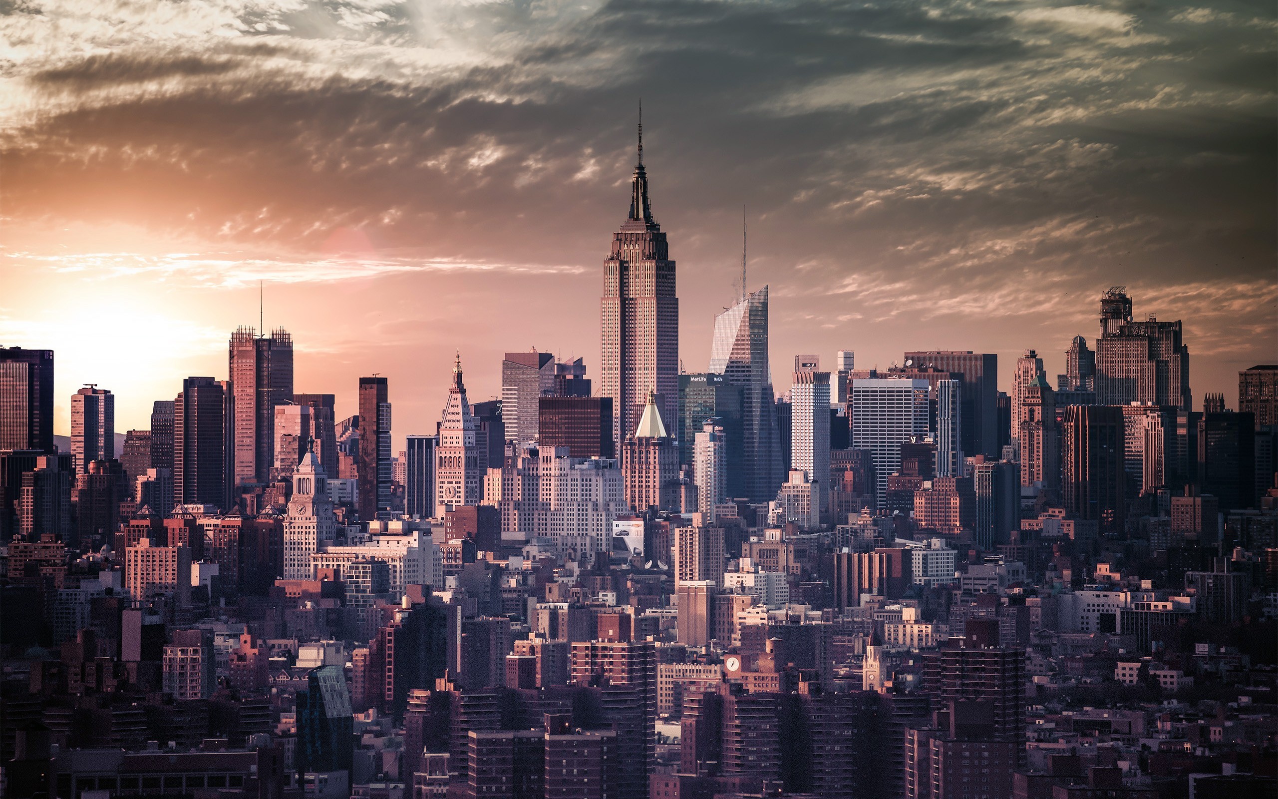 New York City Skyline with Empire State Building at Sunset HD Wallpaper