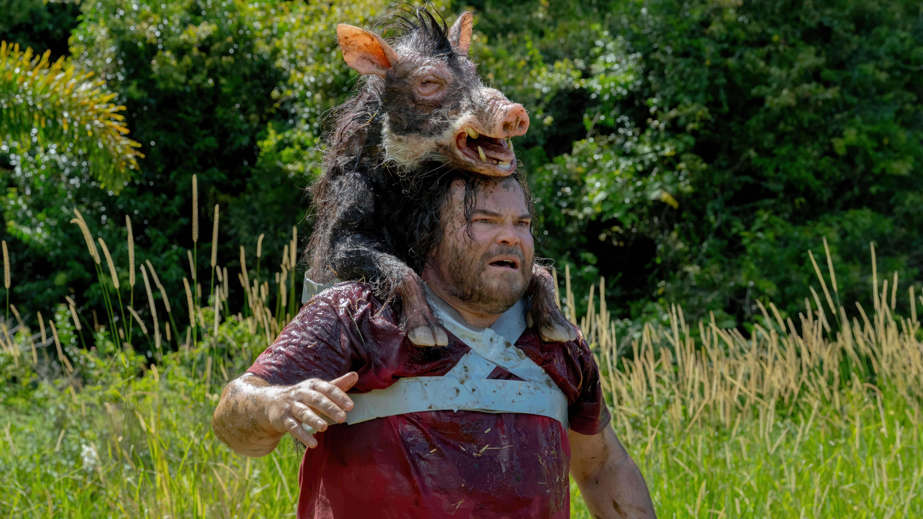 Jack Black with a creature in Anaconda - 2025 4K HD Wallpaper