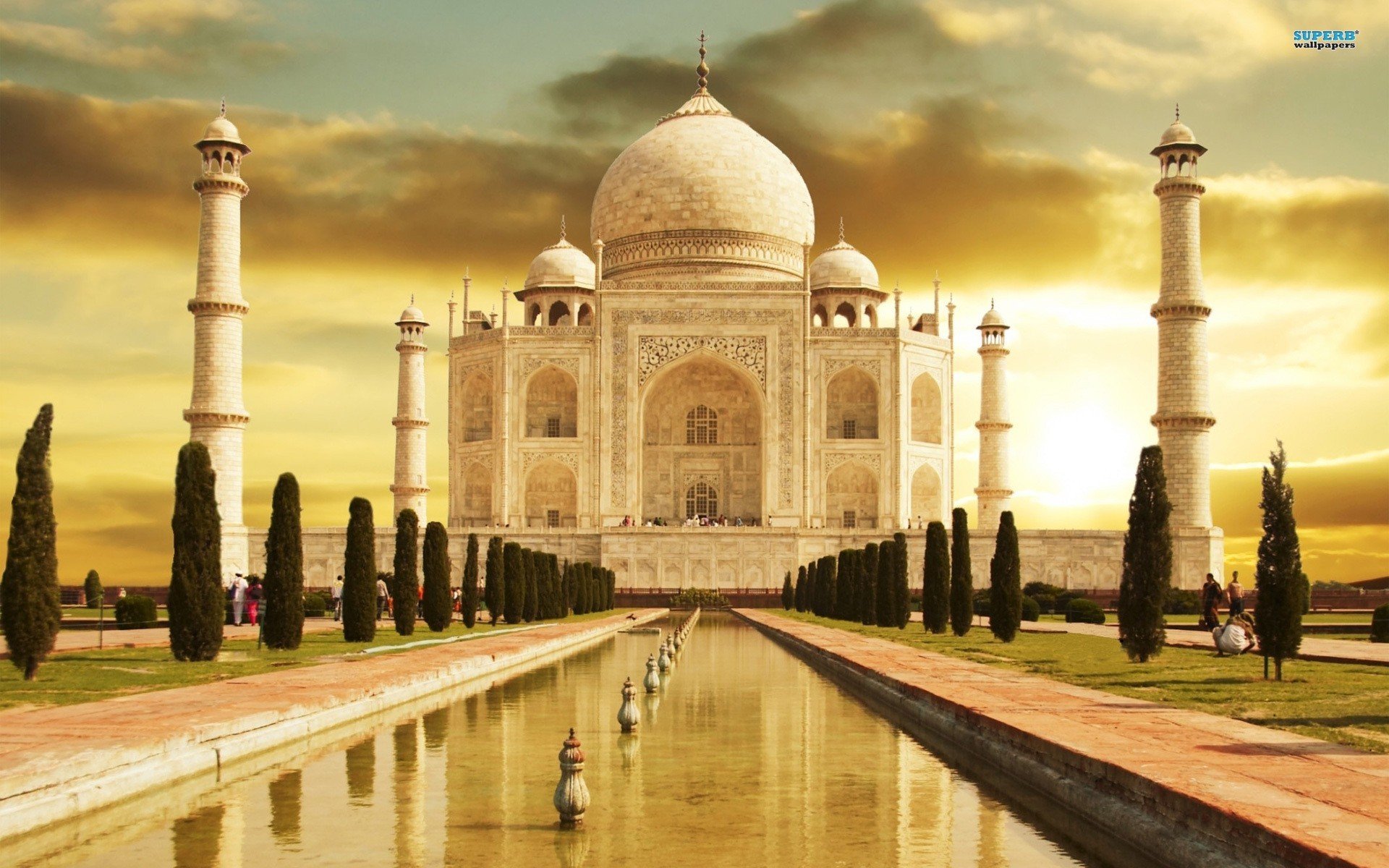 Taj Mahal with Sunset Glow and Reflecting Pool HD Wallpaper