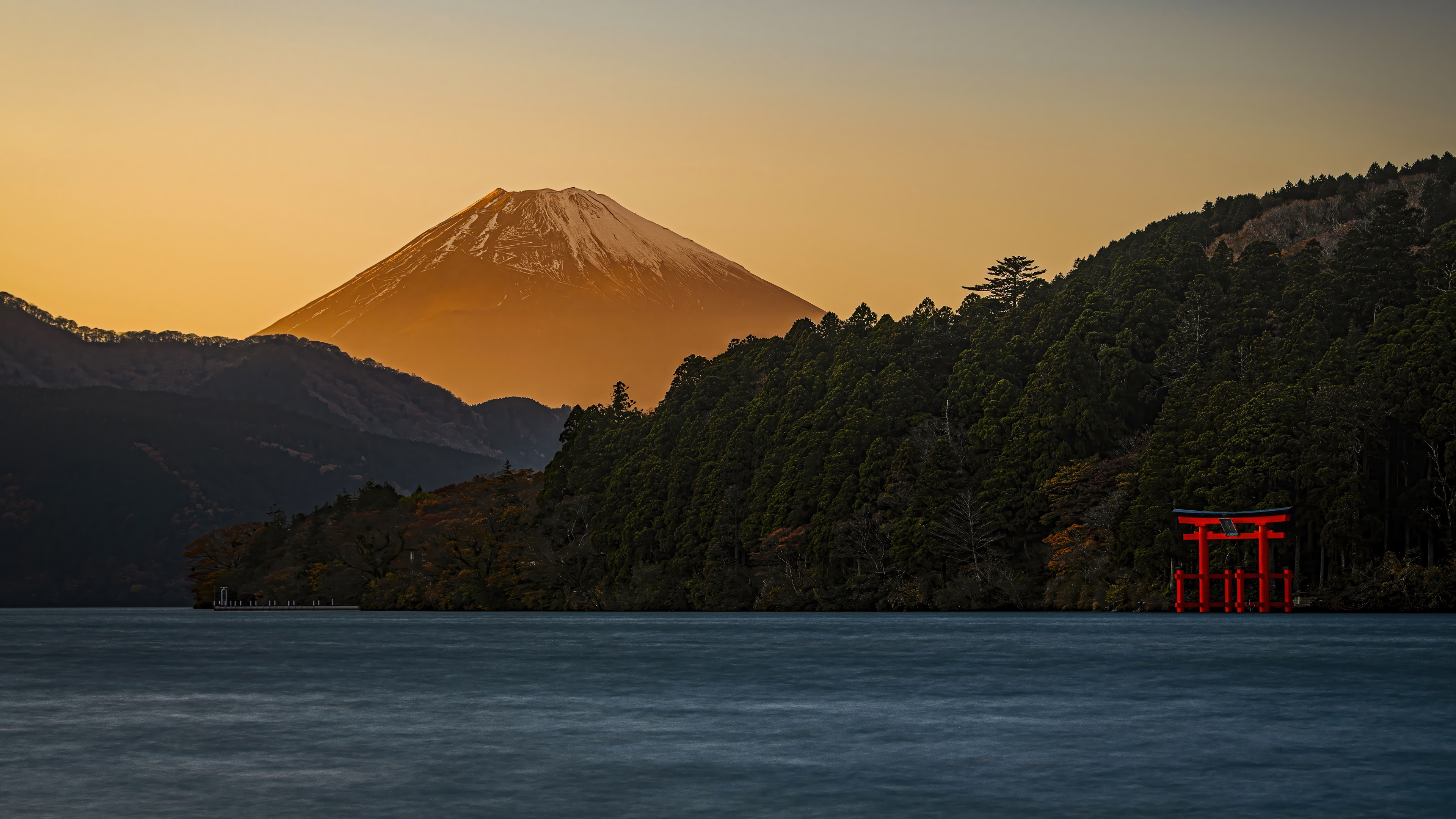 Mount Fuji and Torii Gate at Lake Ashi 4K HD Wallpaper