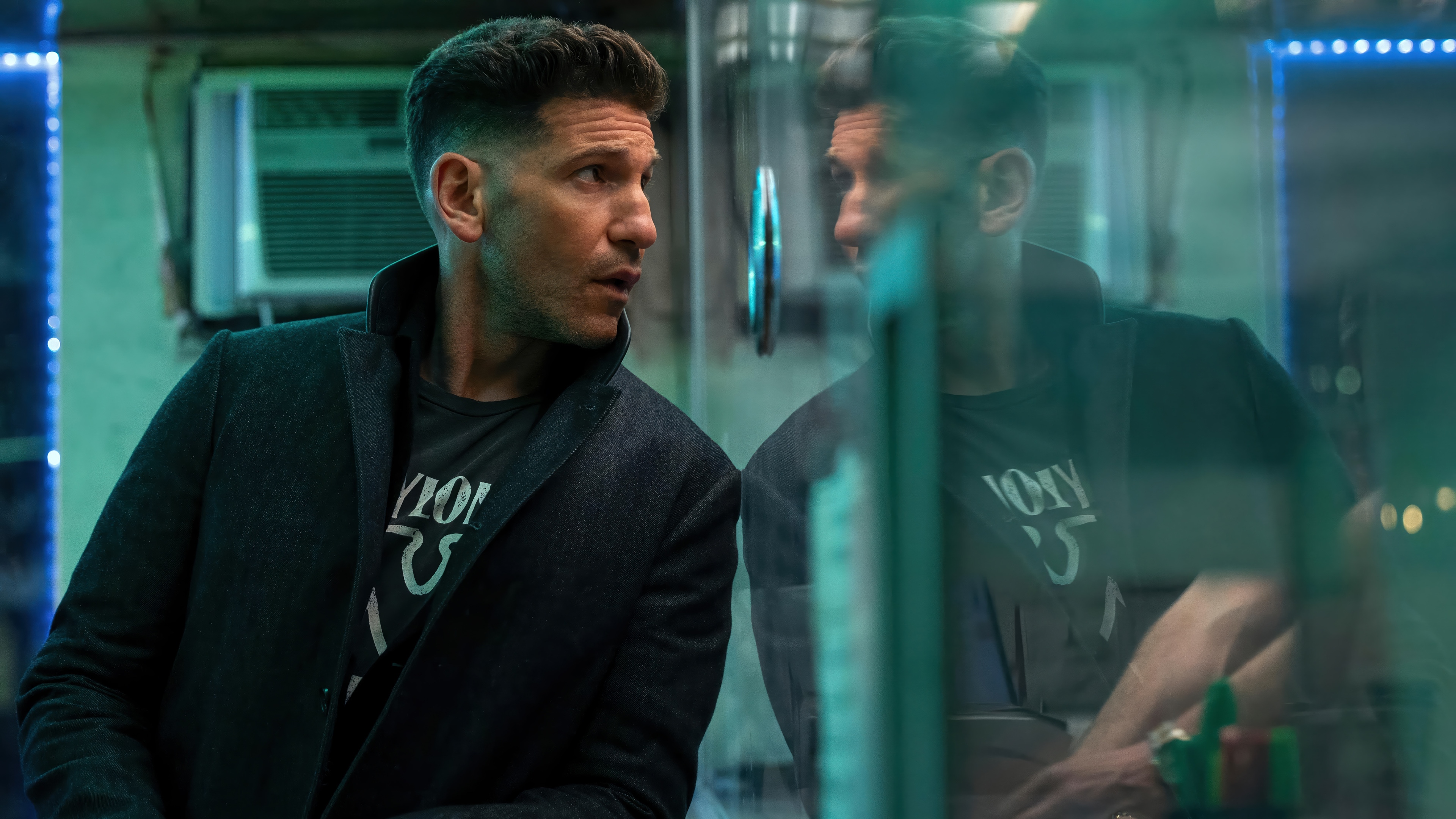 Jon Bernthal in The Accountant 4K HD Wallpaper