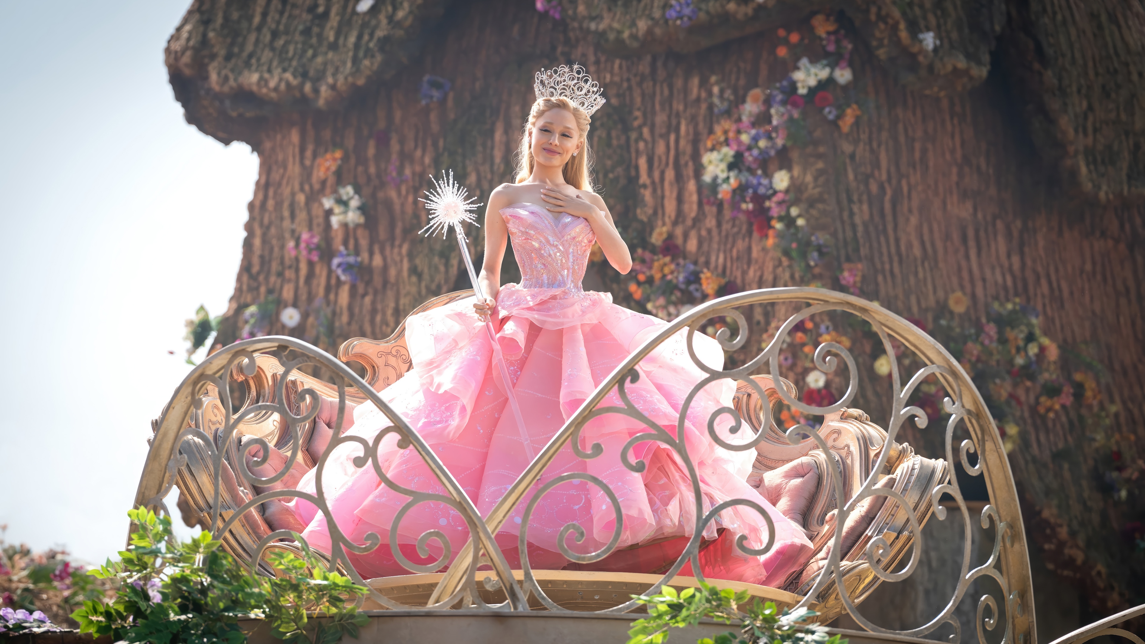 Ariana Grande as Glinda in Wicked 4K HD Wallpaper