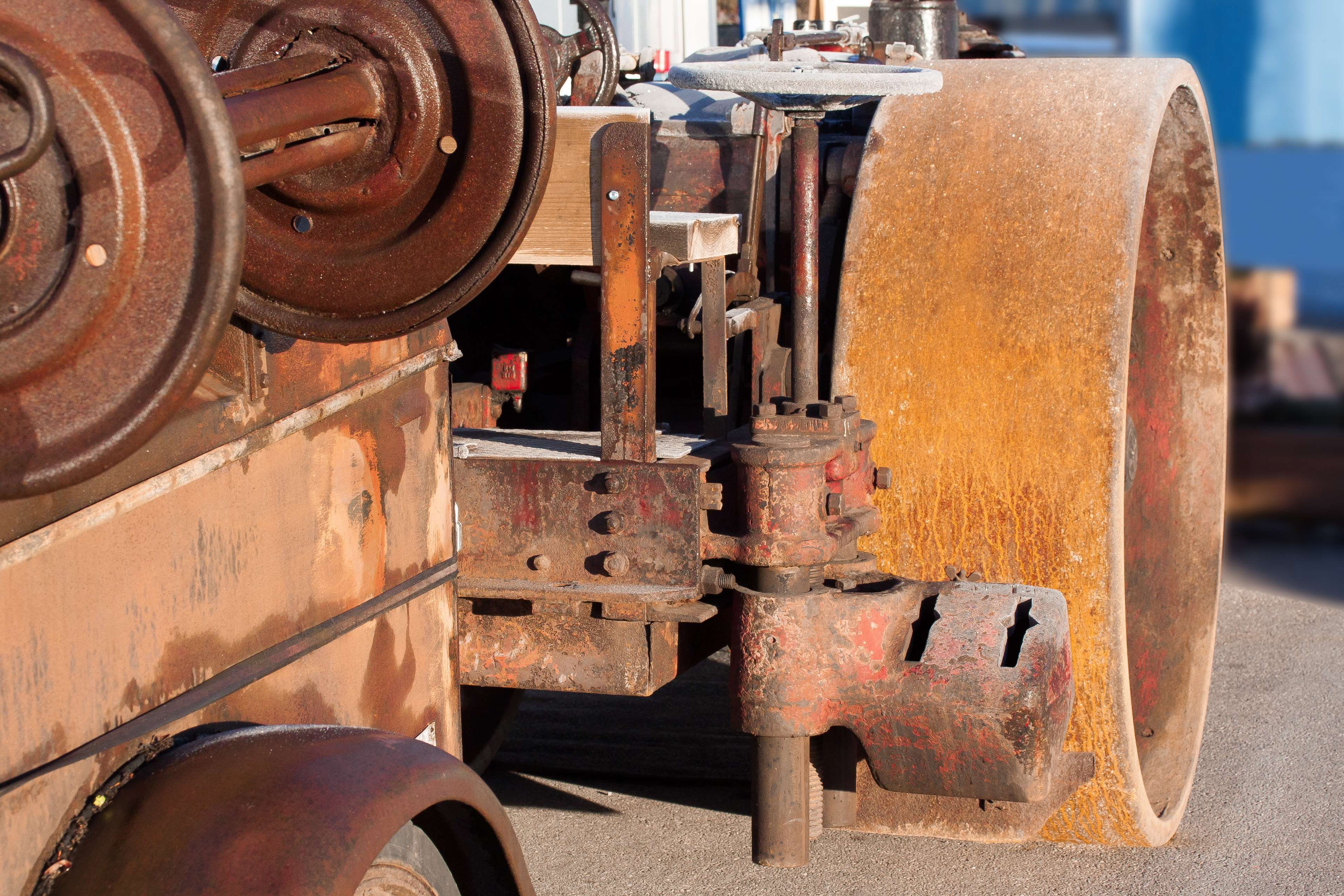 Antique steam roller 4K HD Wallpaper