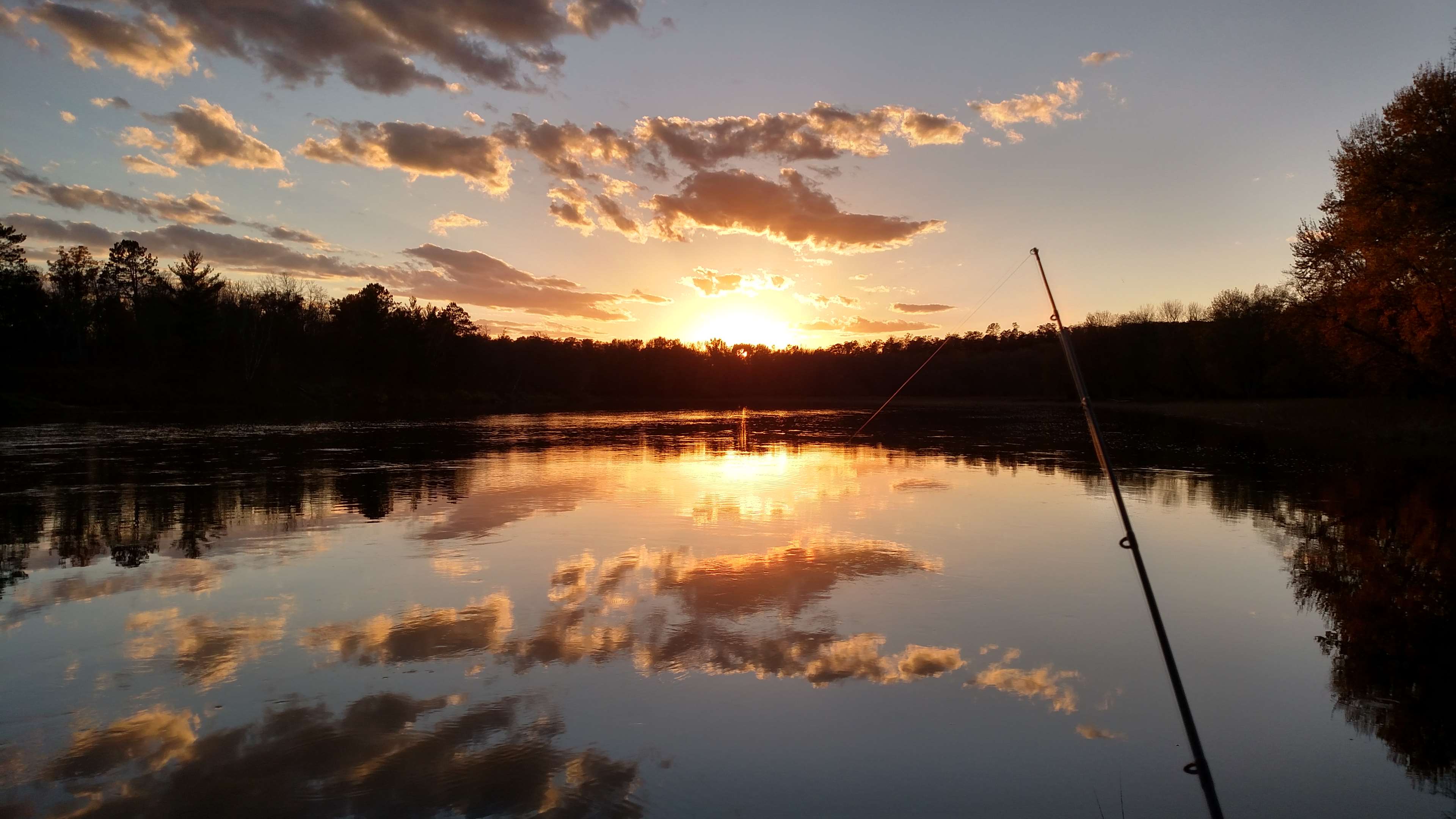 Sunset over Mississippi River near Crosby MN 4K HD Wallpaper