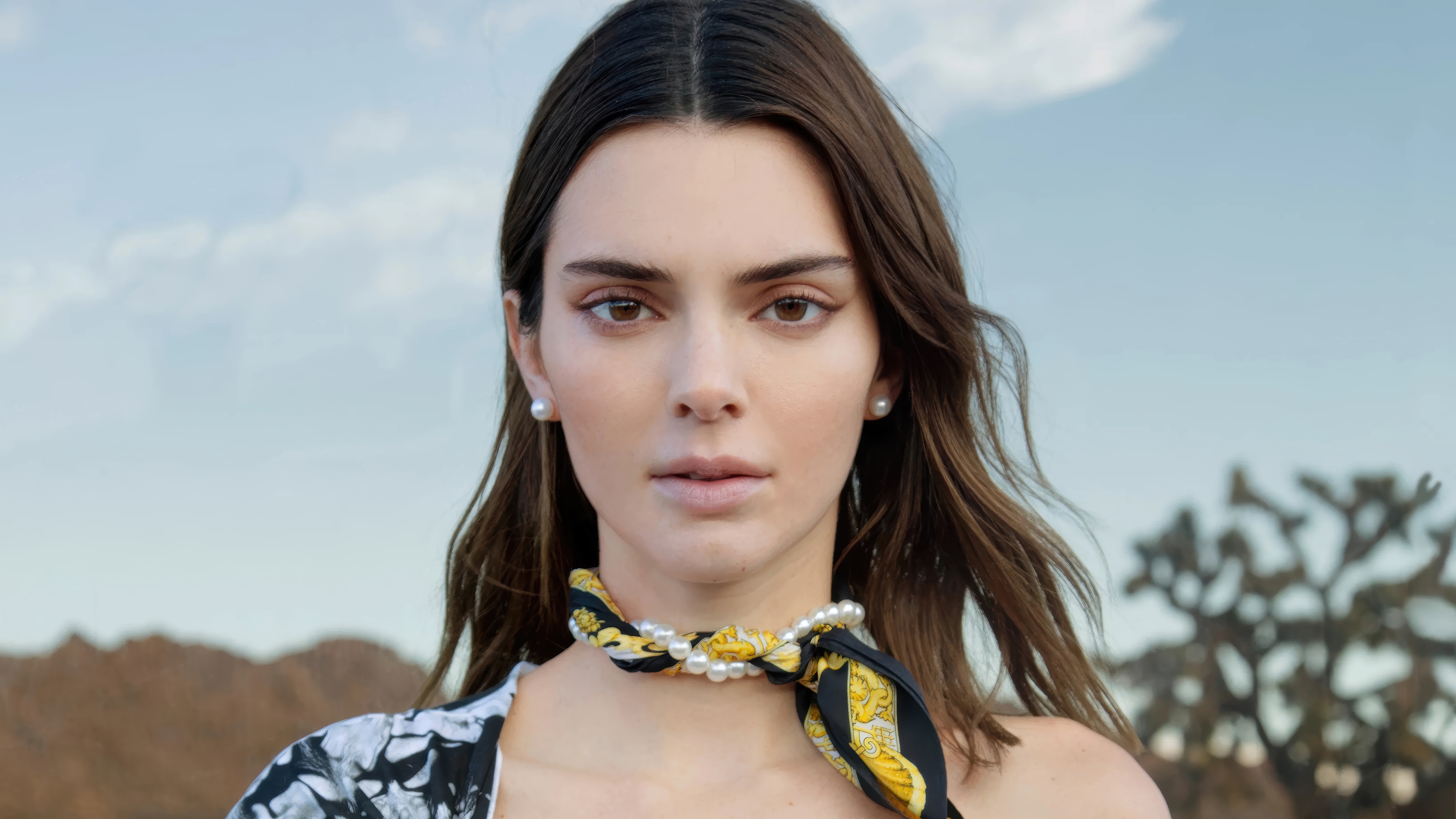 Kendall Jenner in a desert landscape HD Wallpaper