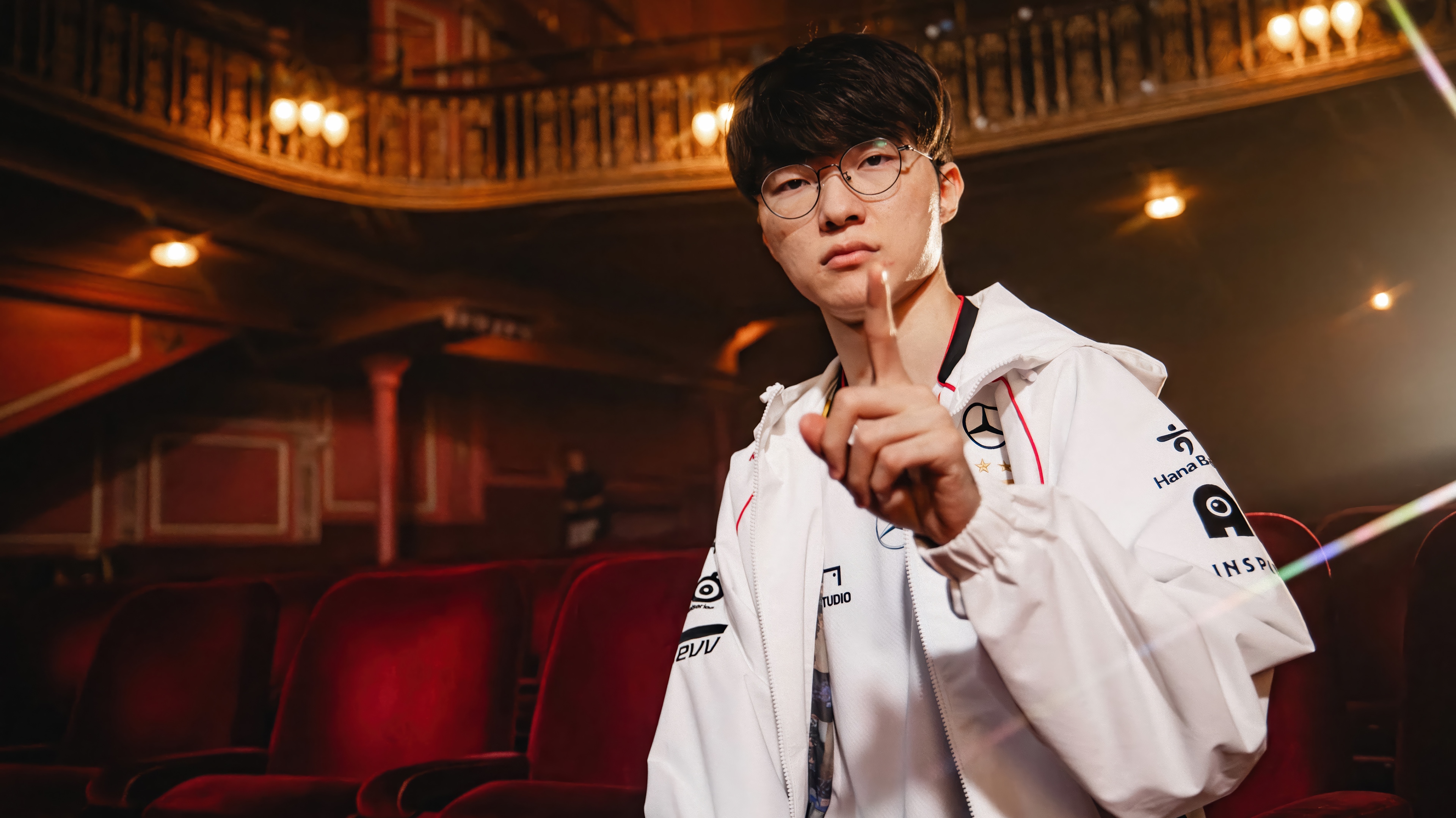 Faker in a theater with red seats HD Wallpaper