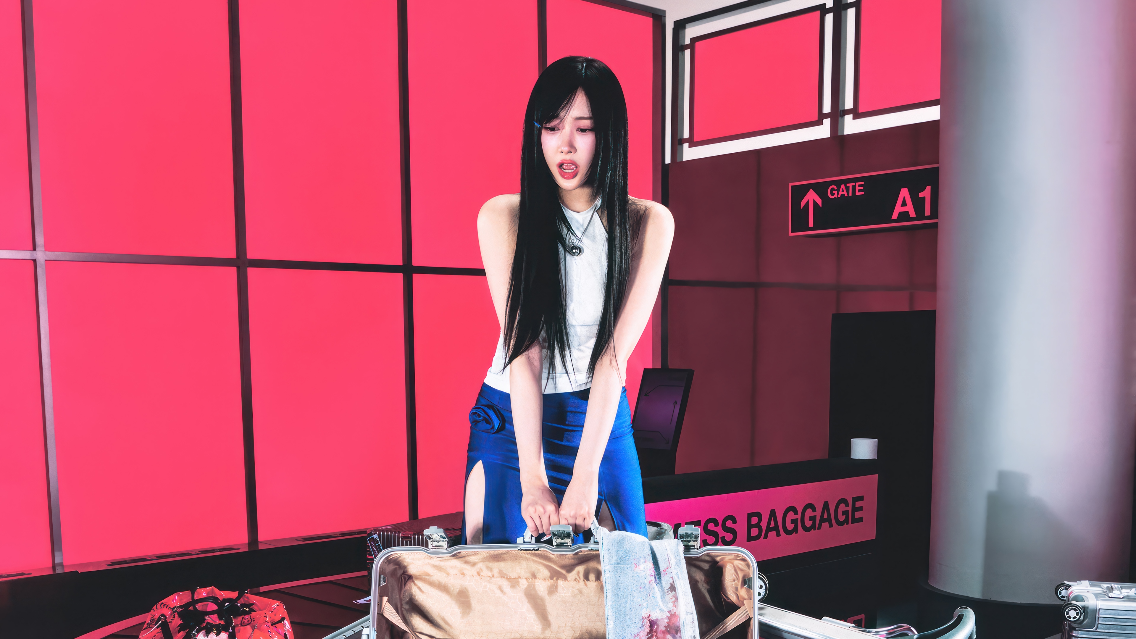 Aespa Giselle with a suitcase HD Wallpaper