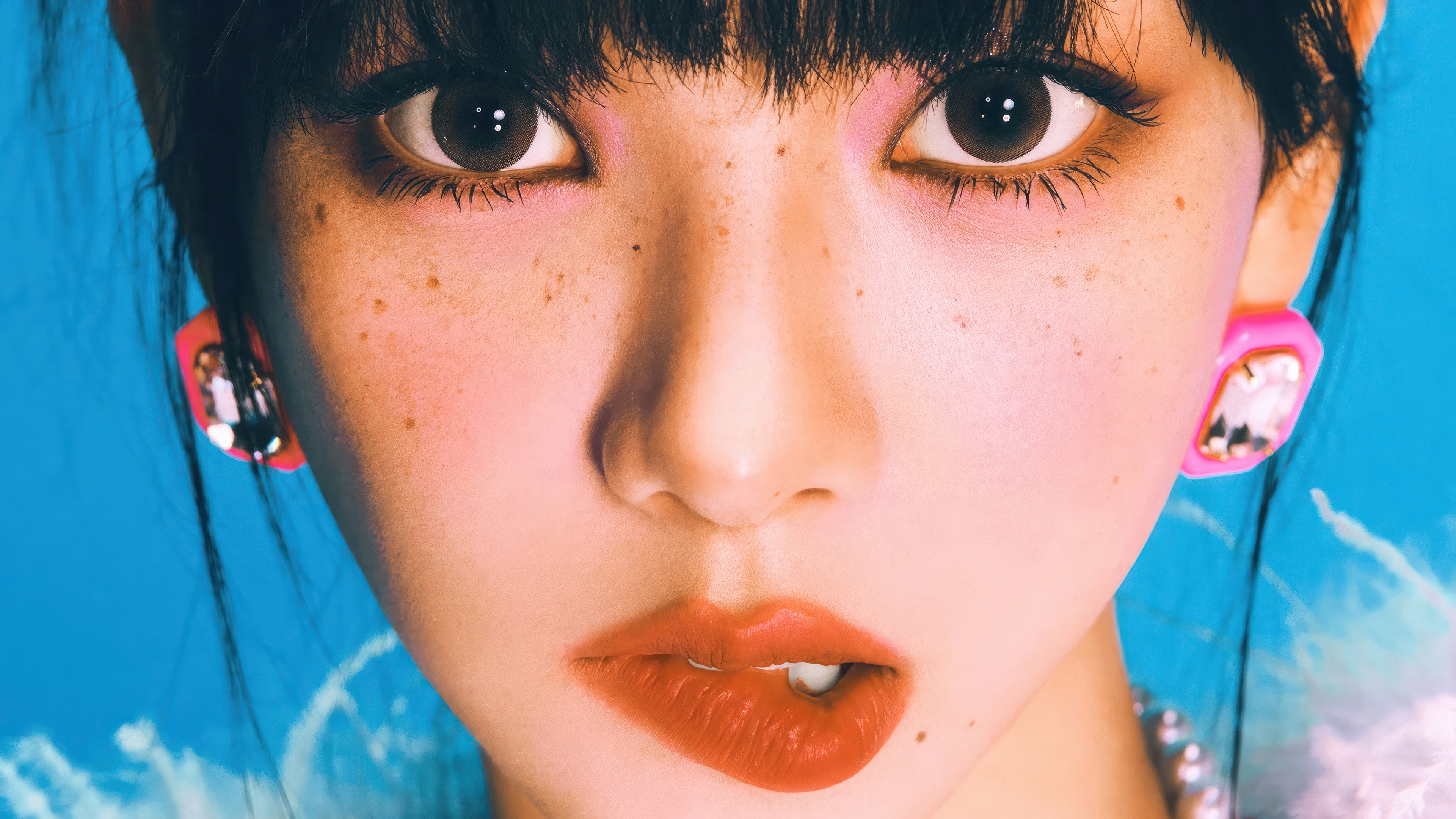 Karina from Aespa with pink makeup and freckles HD Wallpaper