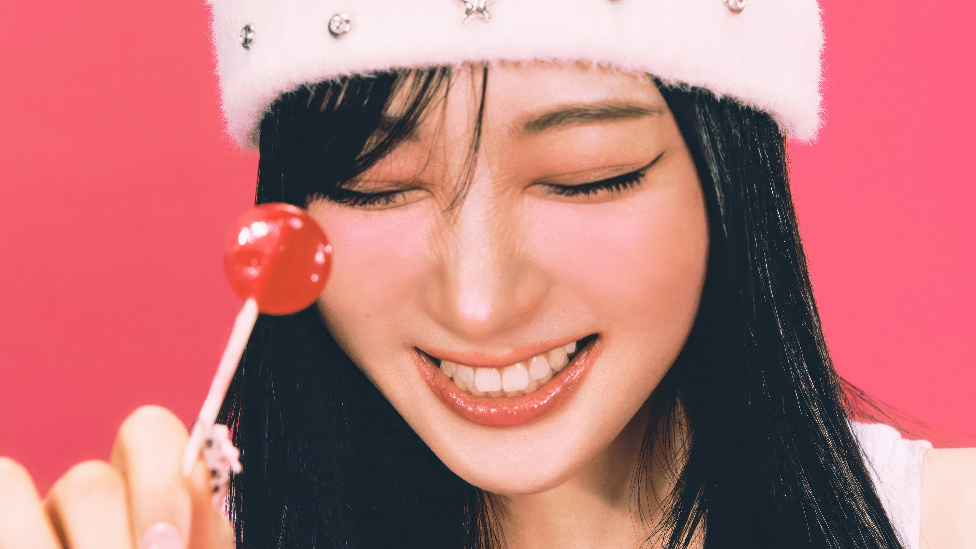 Giselle from Aespa with a lollipop HD Wallpaper