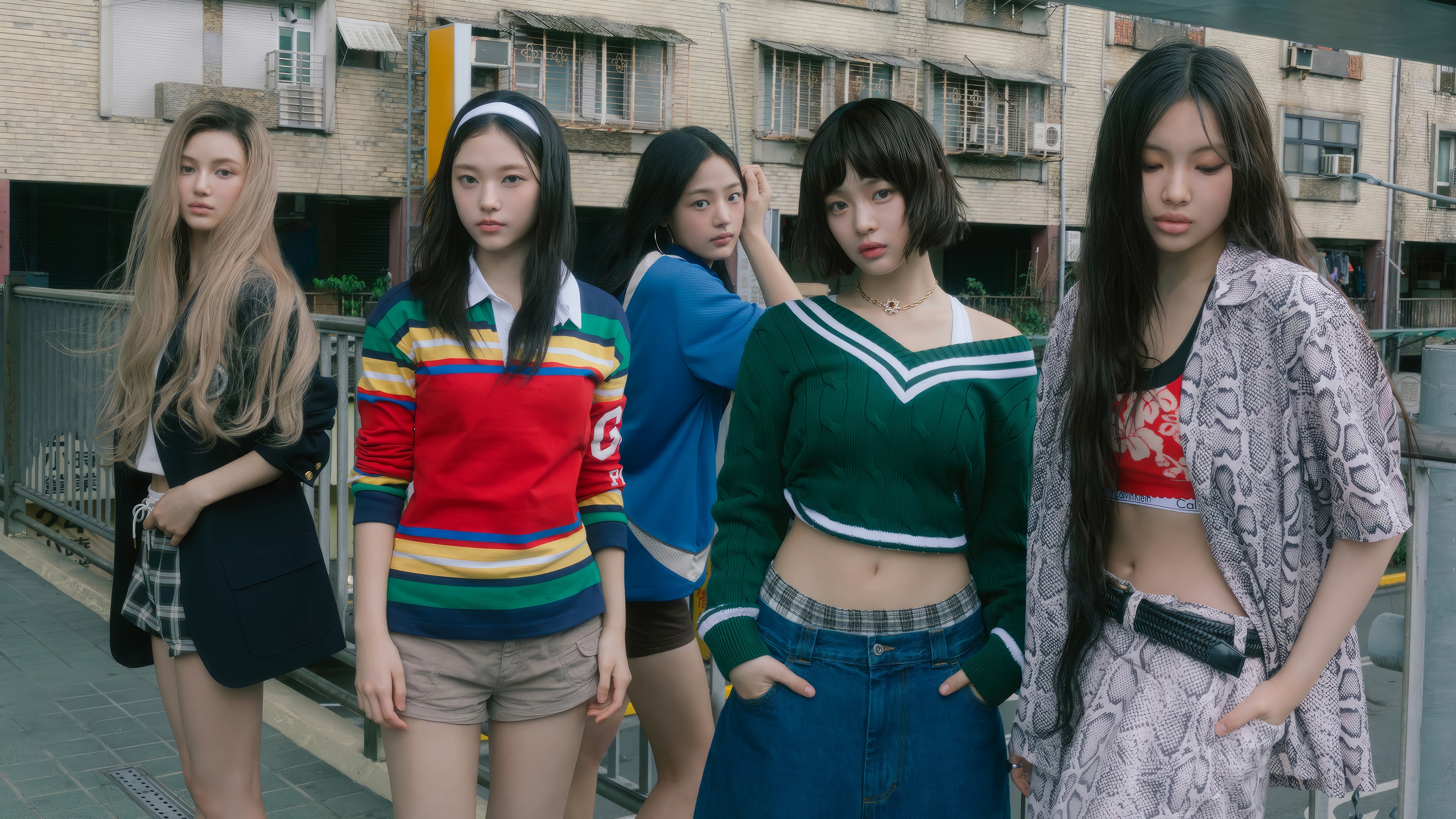 NewJeans members Hyein, Hanni, Minji, Haerin, and Danielle HD Wallpaper