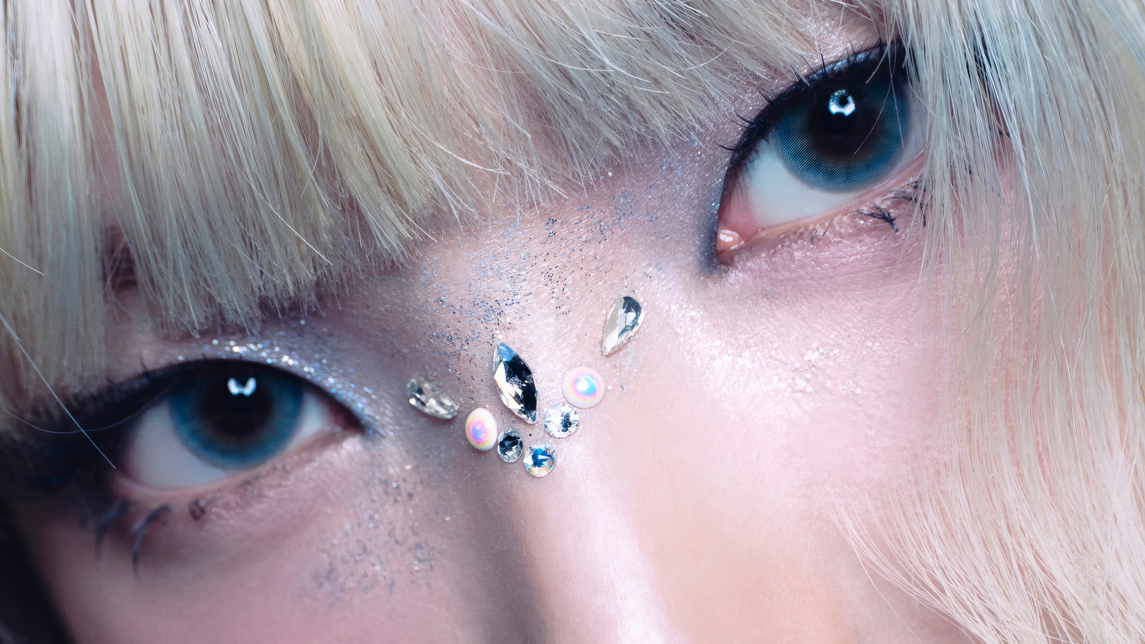 Karina from Aespa with glittery makeup HD Wallpaper