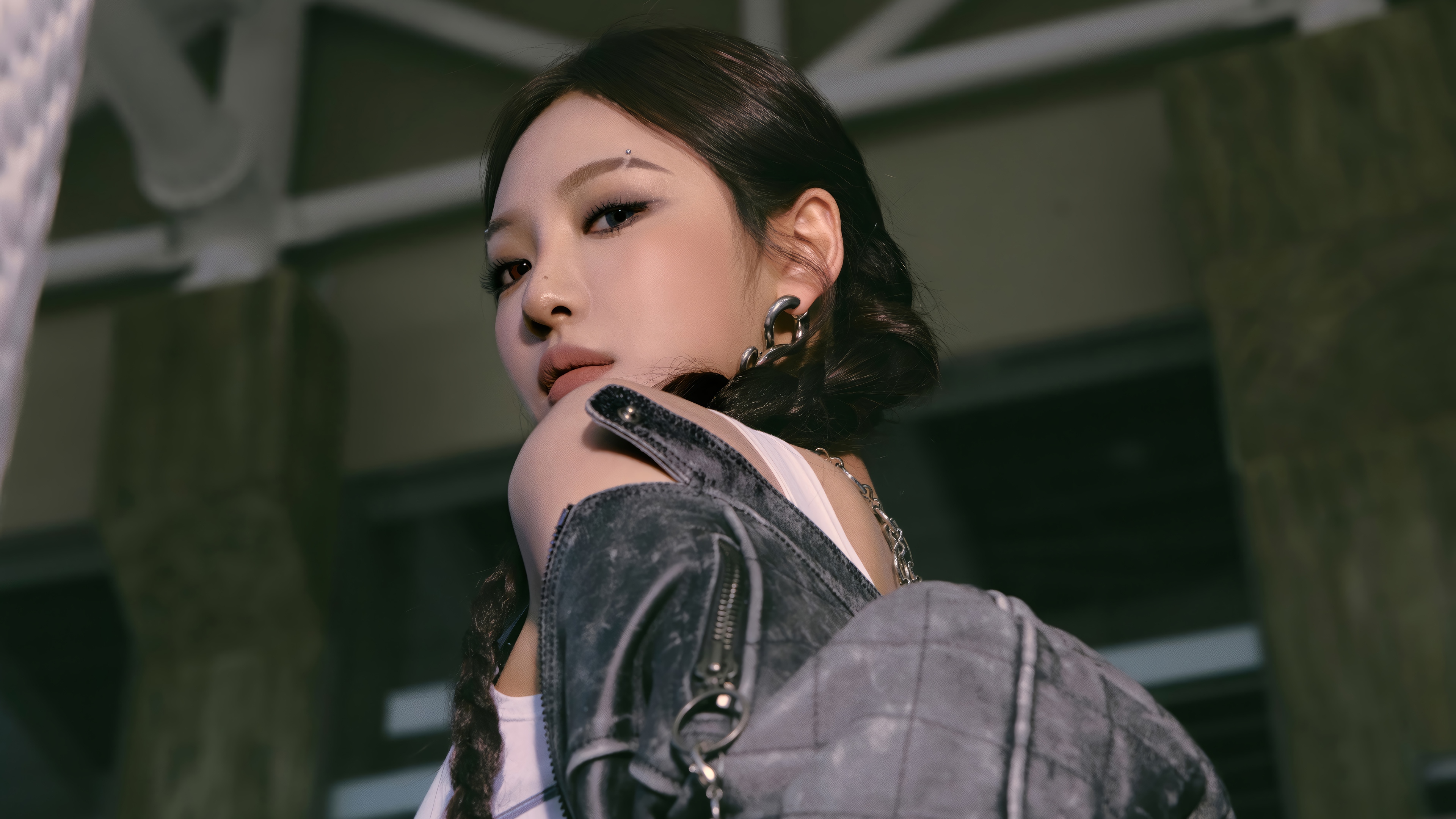 Ningning from Aespa in 4K HD Wallpaper