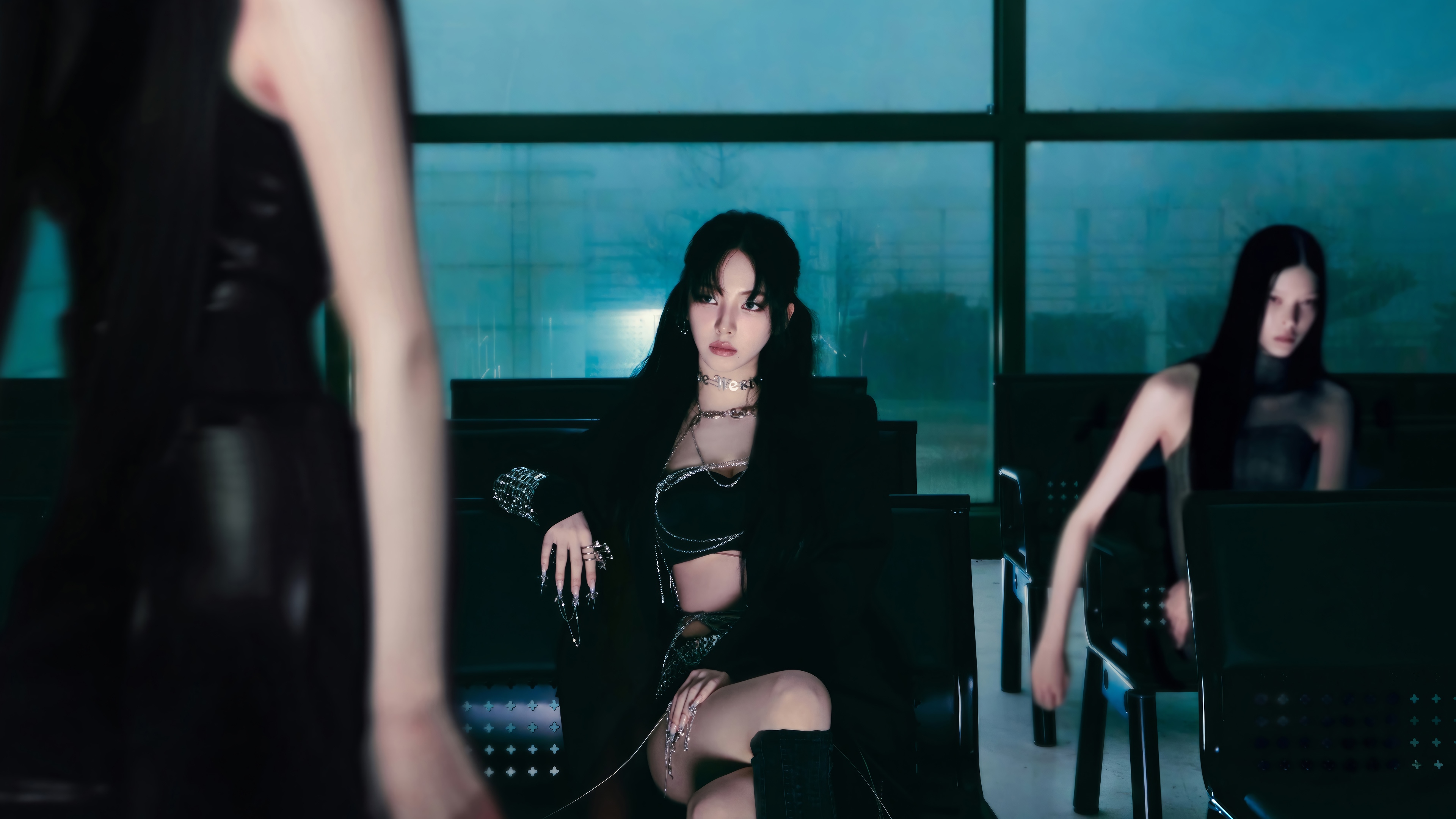 Aespa Karina and members in dark outfits HD Wallpaper