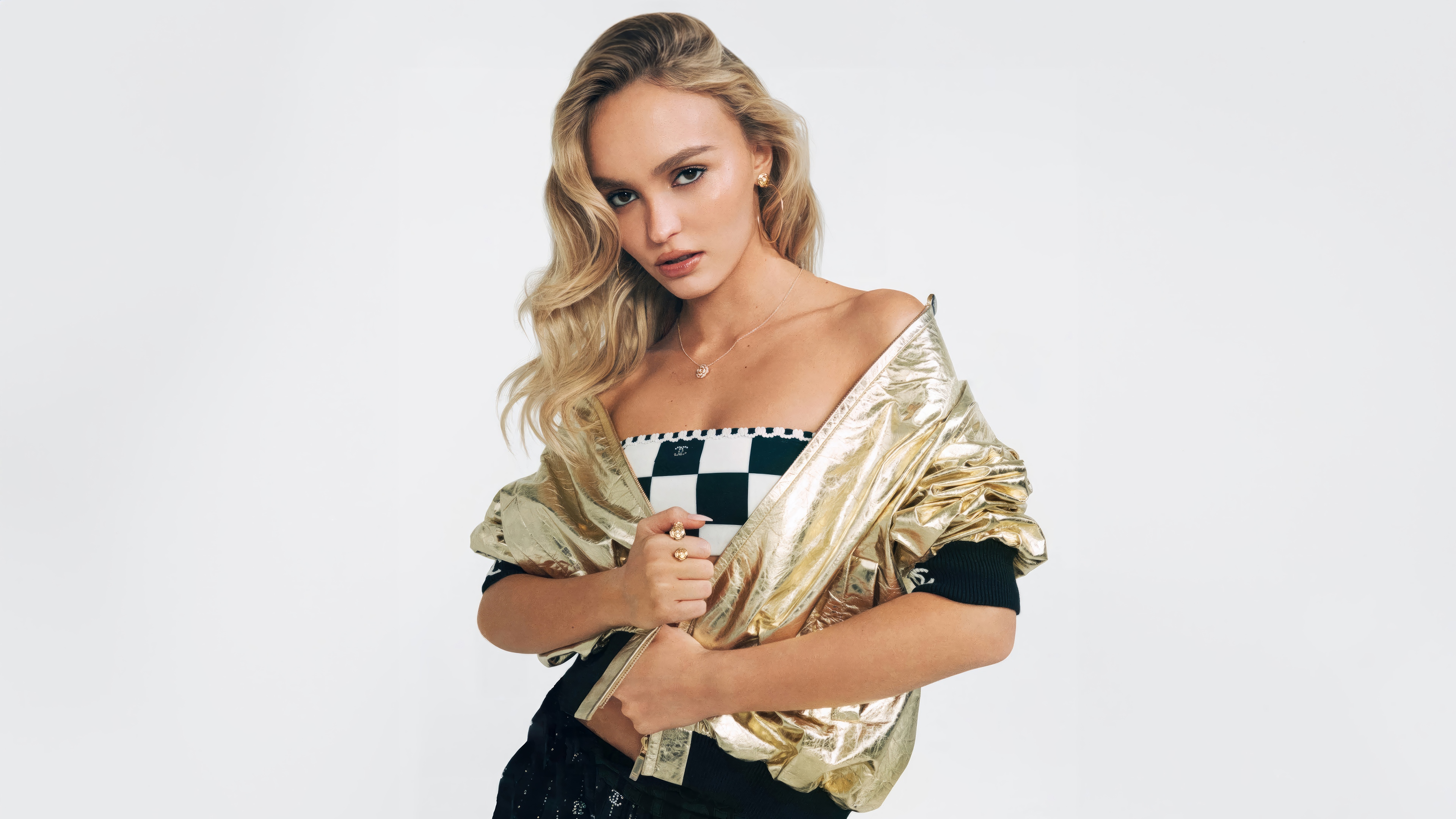 Lily Rose Depp 4K HD Wallpaper