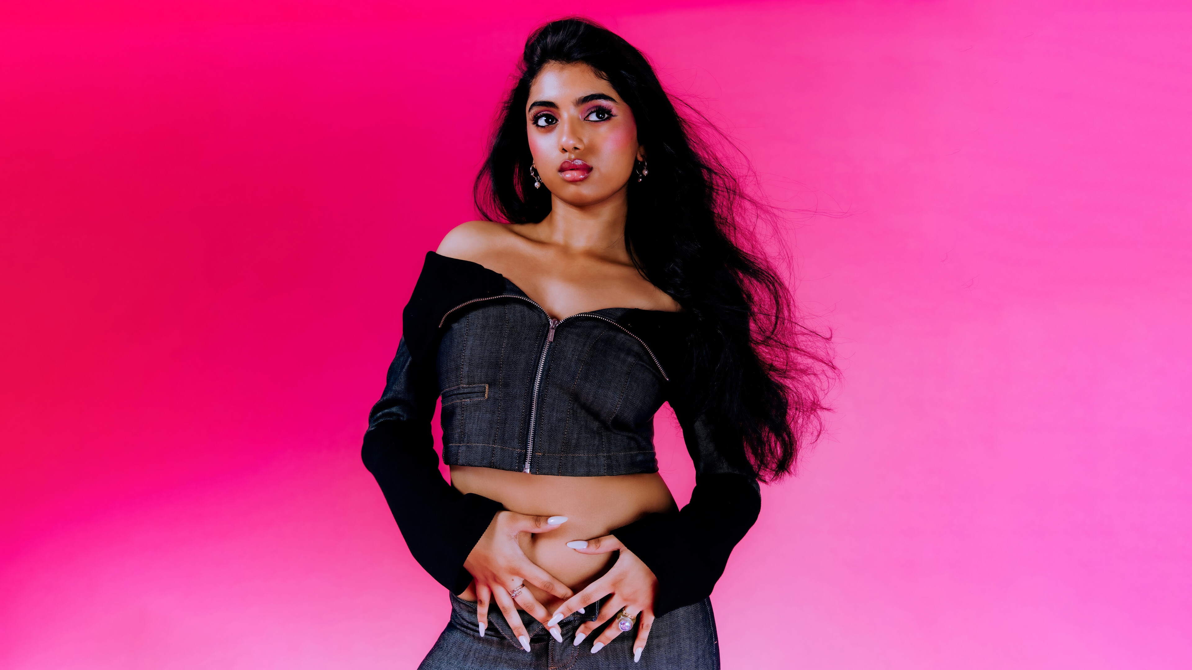 Avantika Vandanapu in a denim top HD Wallpaper