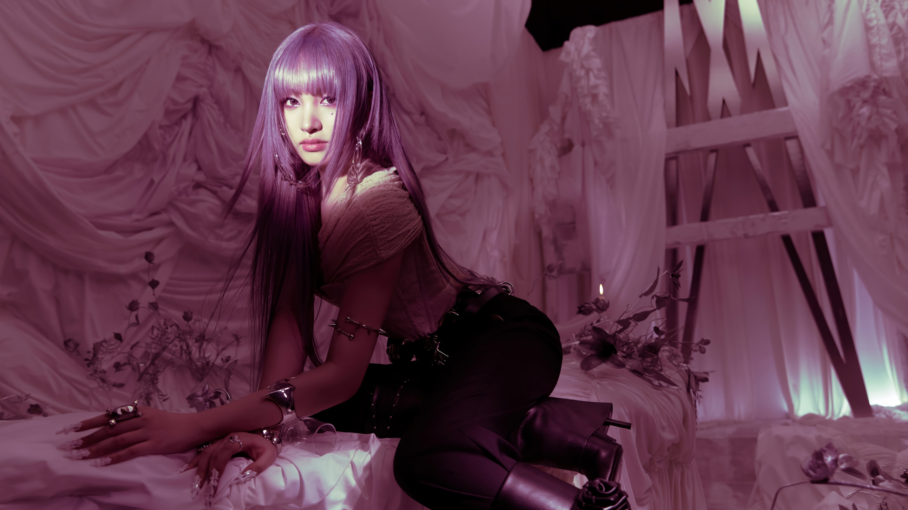 Liz from IVE in a purple-themed setting HD Wallpaper