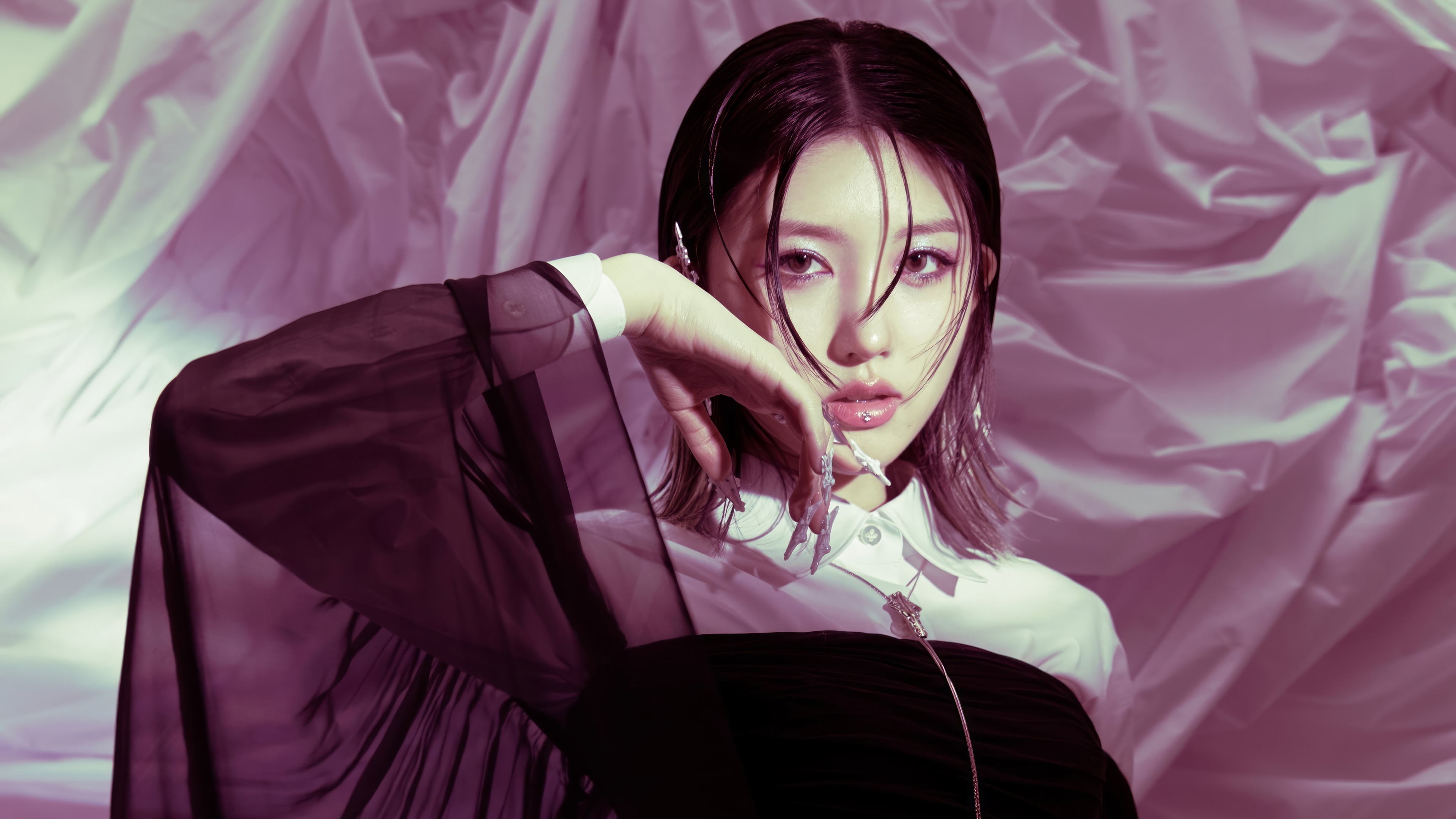 Gaeul from IVE posing in front of a draped background HD Wallpaper