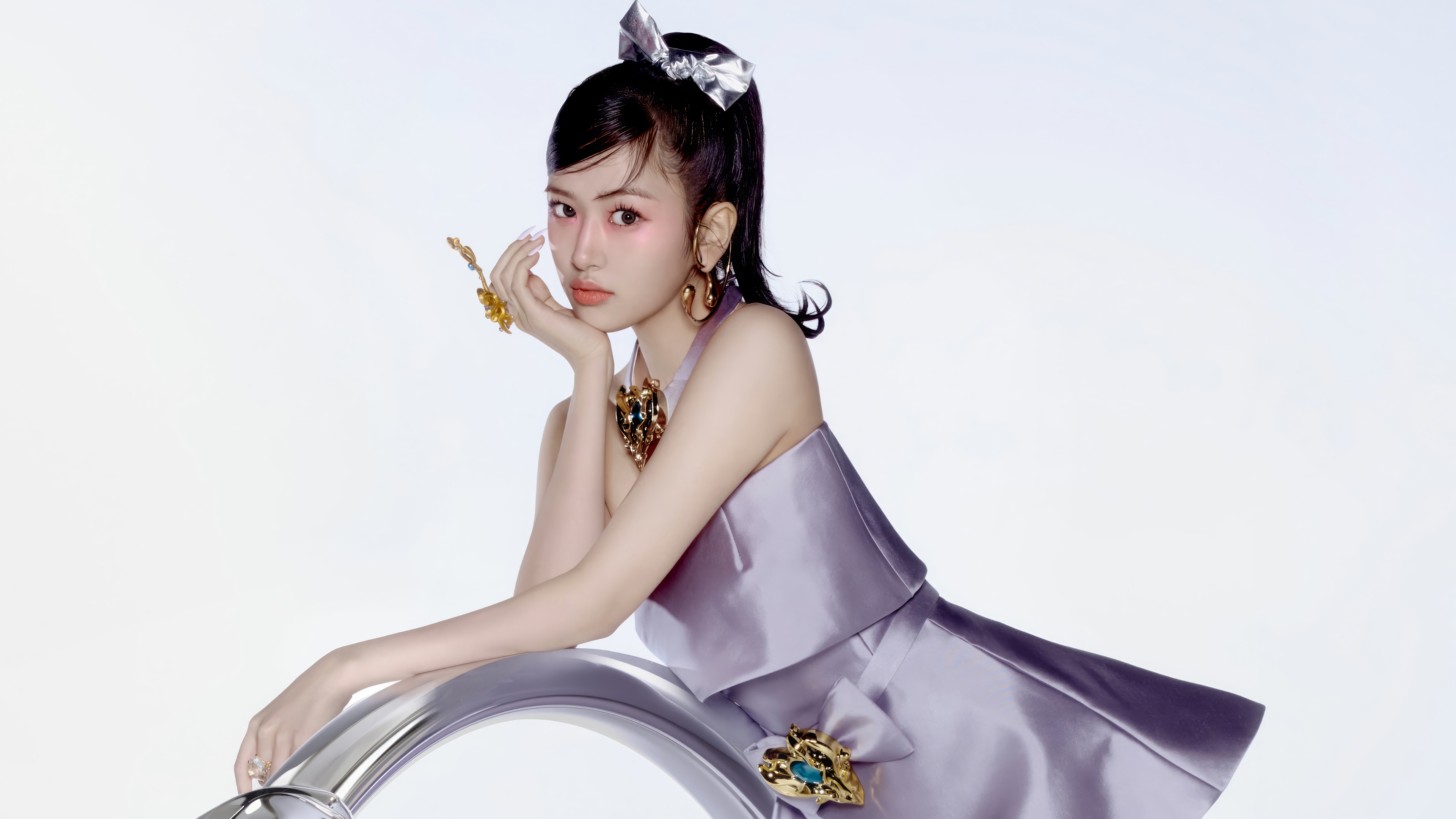 IVE Yujin in Accendio 4K HD Wallpaper