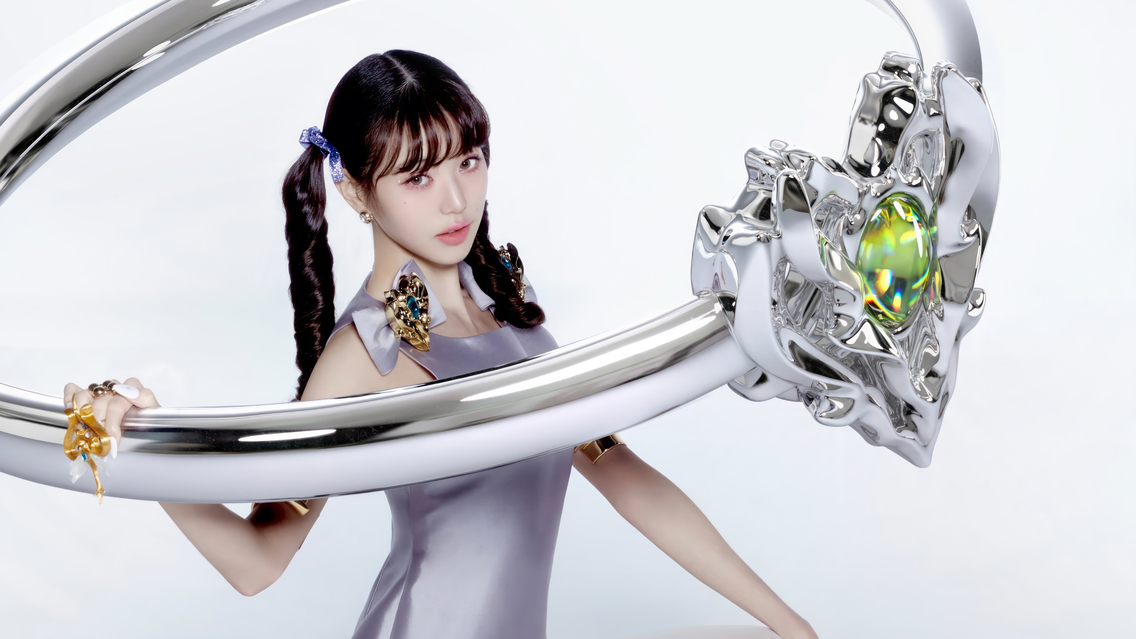 Wonyoung from IVE with a large ring HD Wallpaper