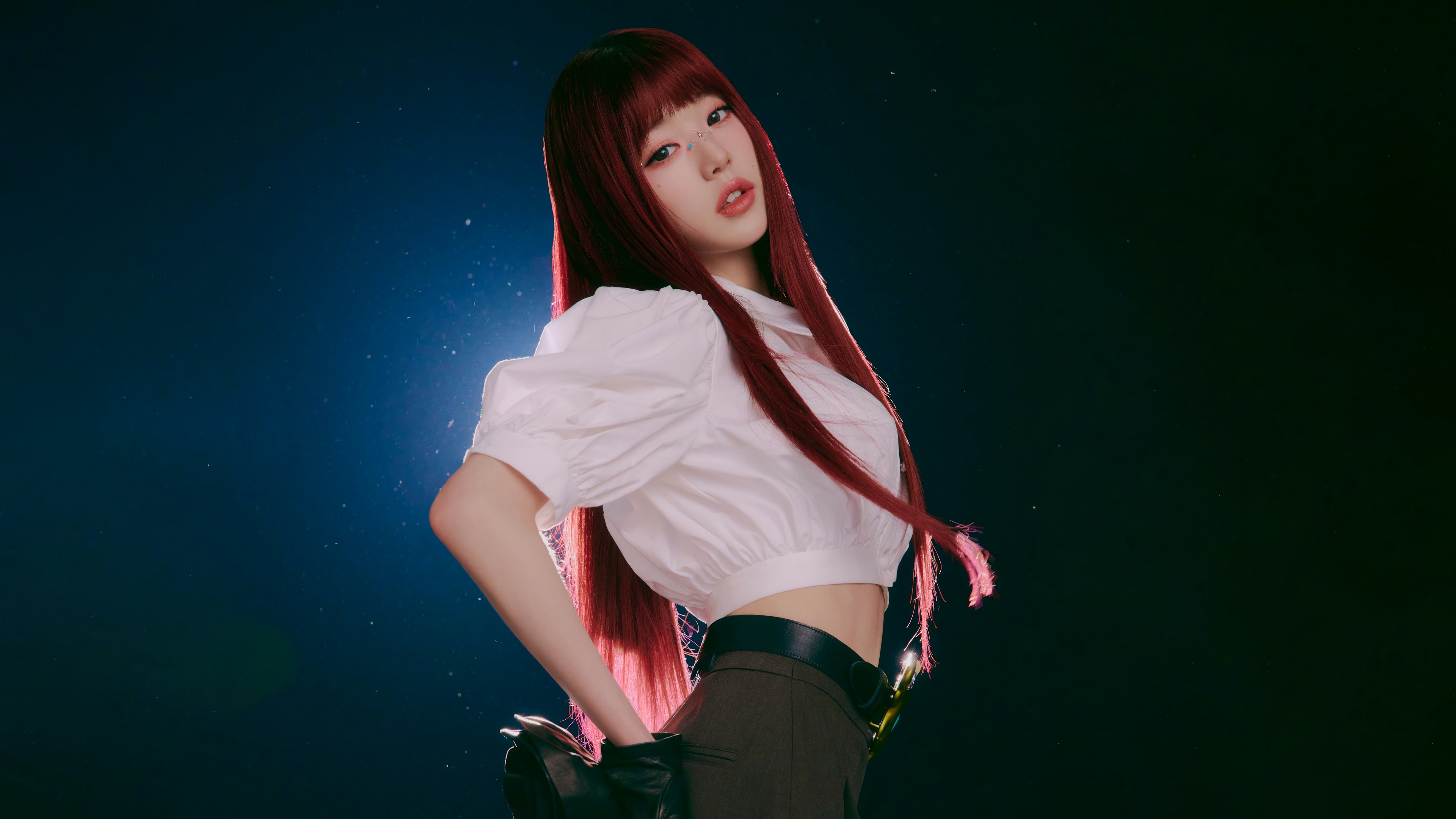 IVE Wonyoung in white top and brown pants 4K HD Wallpaper