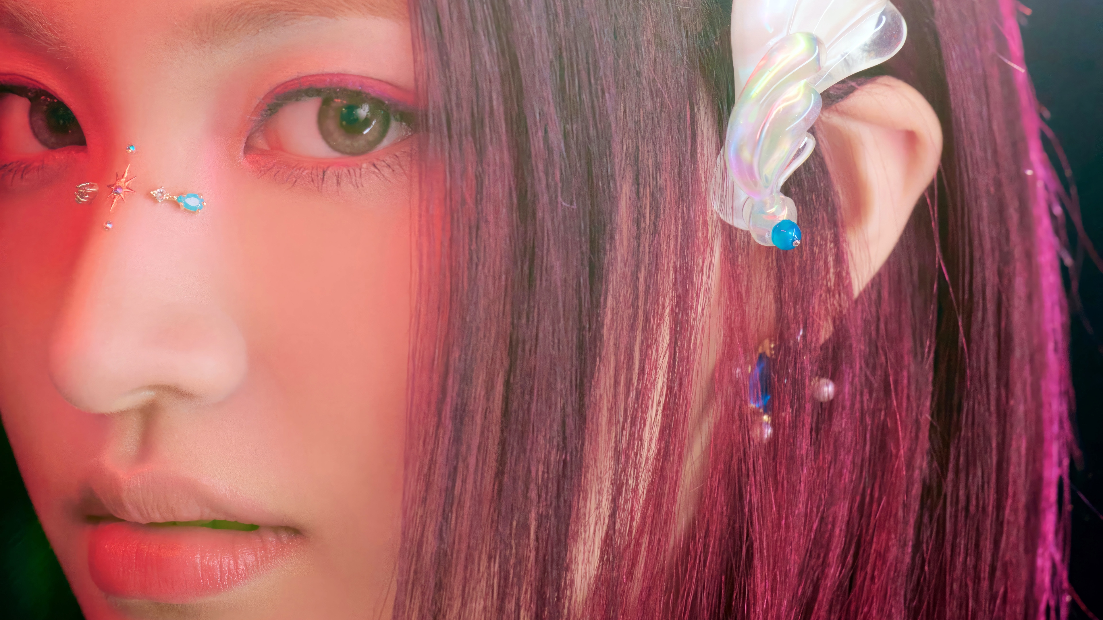 Liz from IVE with pink hair and face gems HD Wallpaper