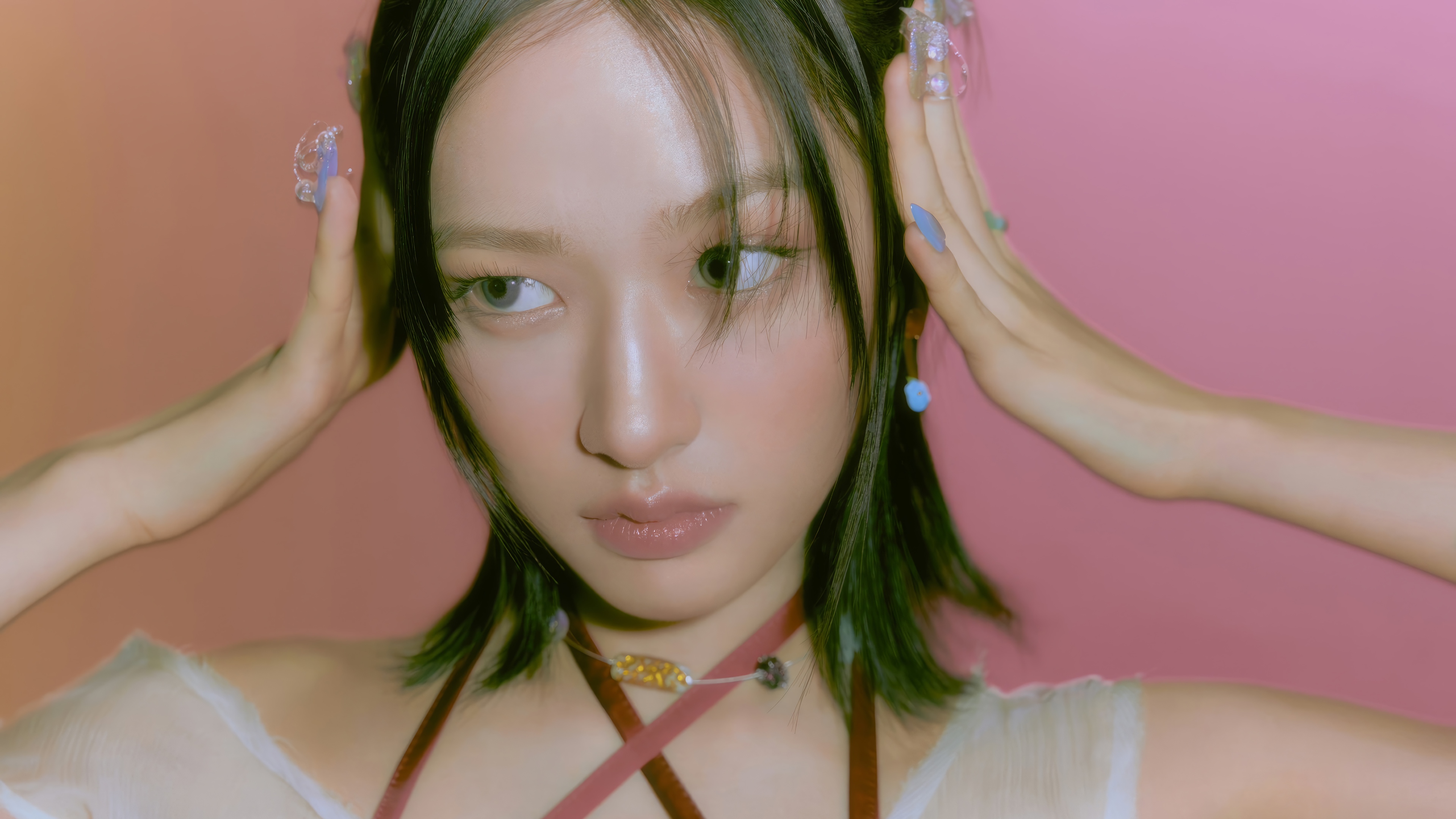 Yujin from IVE in 4K HD Wallpaper