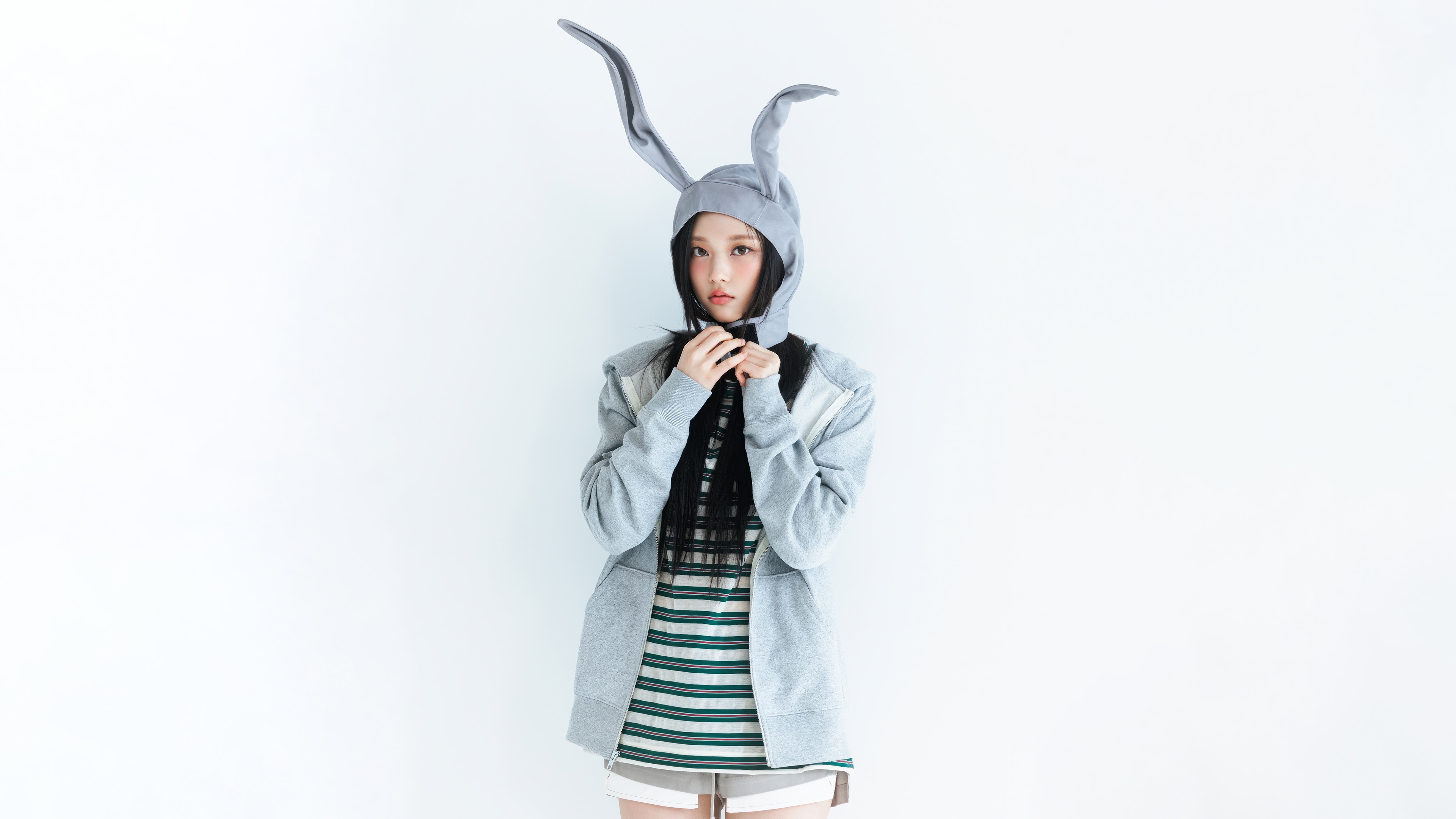 Haerin from NewJeans wearing a bunny hat HD Wallpaper