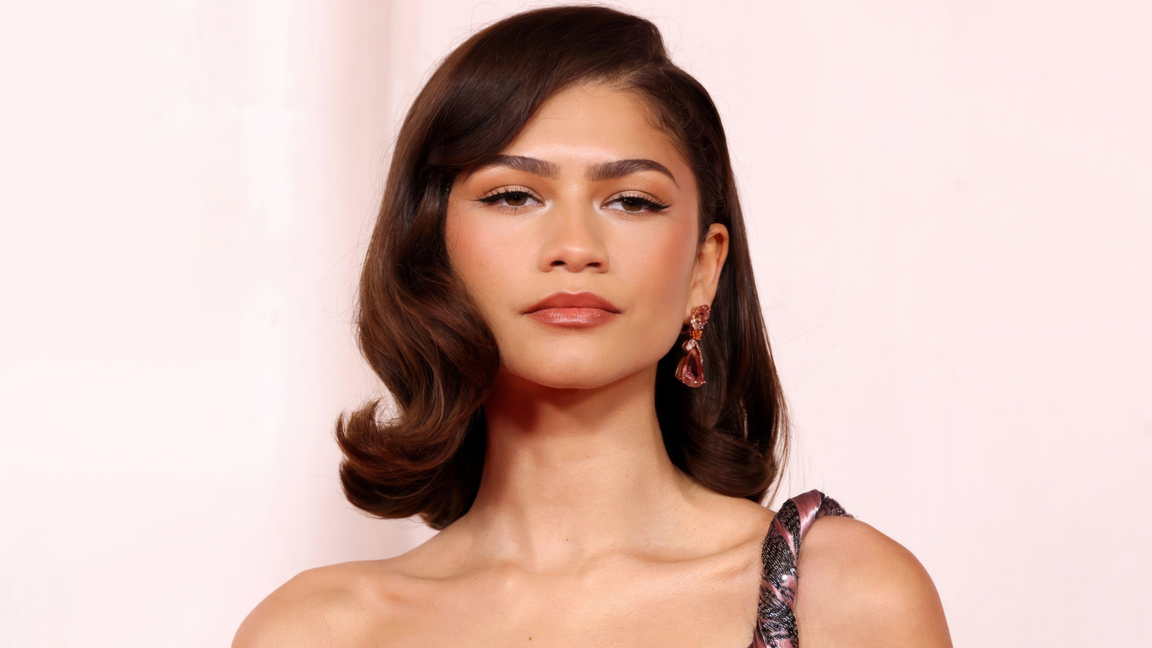 Zendaya in a pink dress with earrings HD Wallpaper