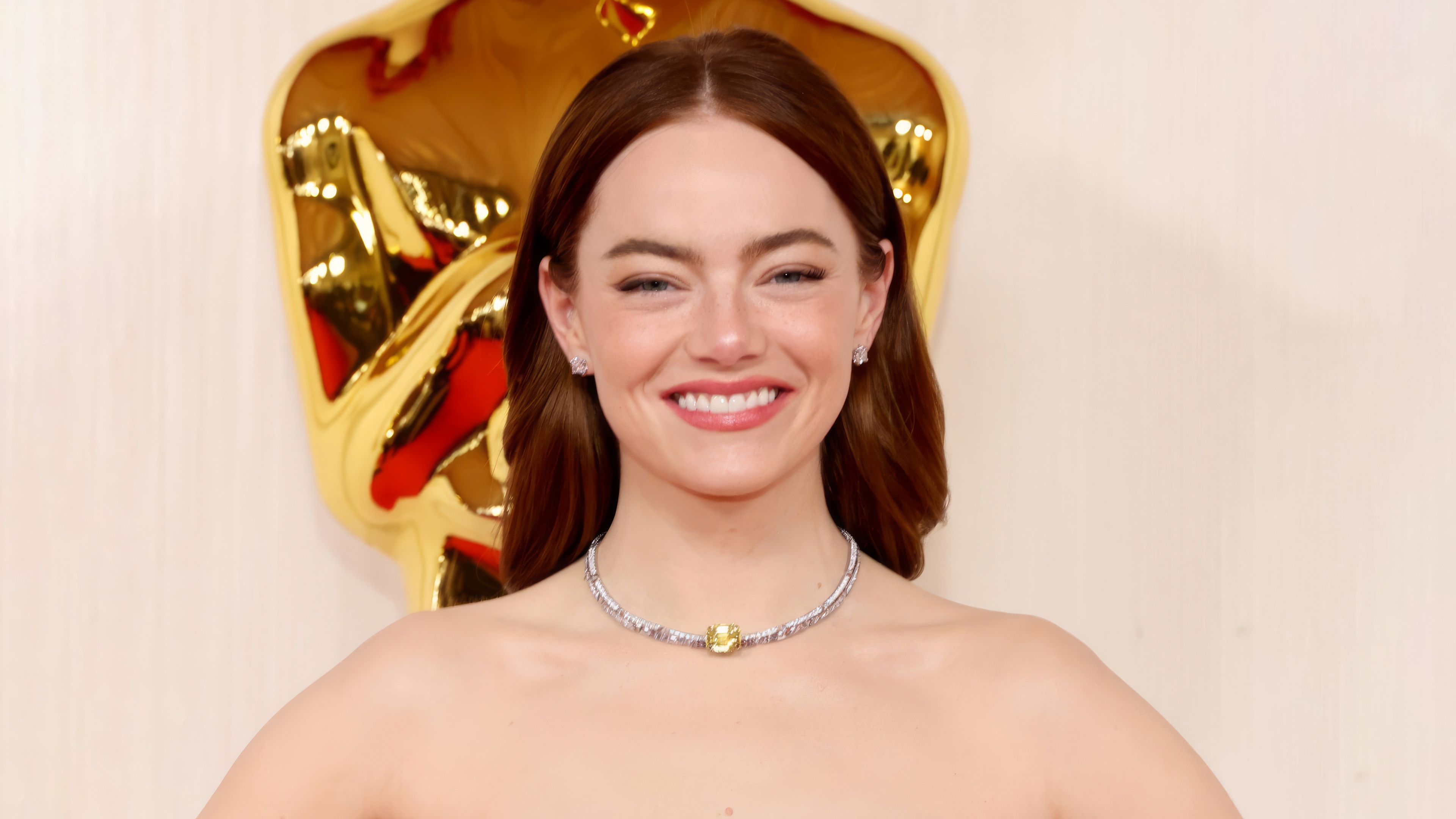 Emma Stone at the Oscars 4K HD Wallpaper