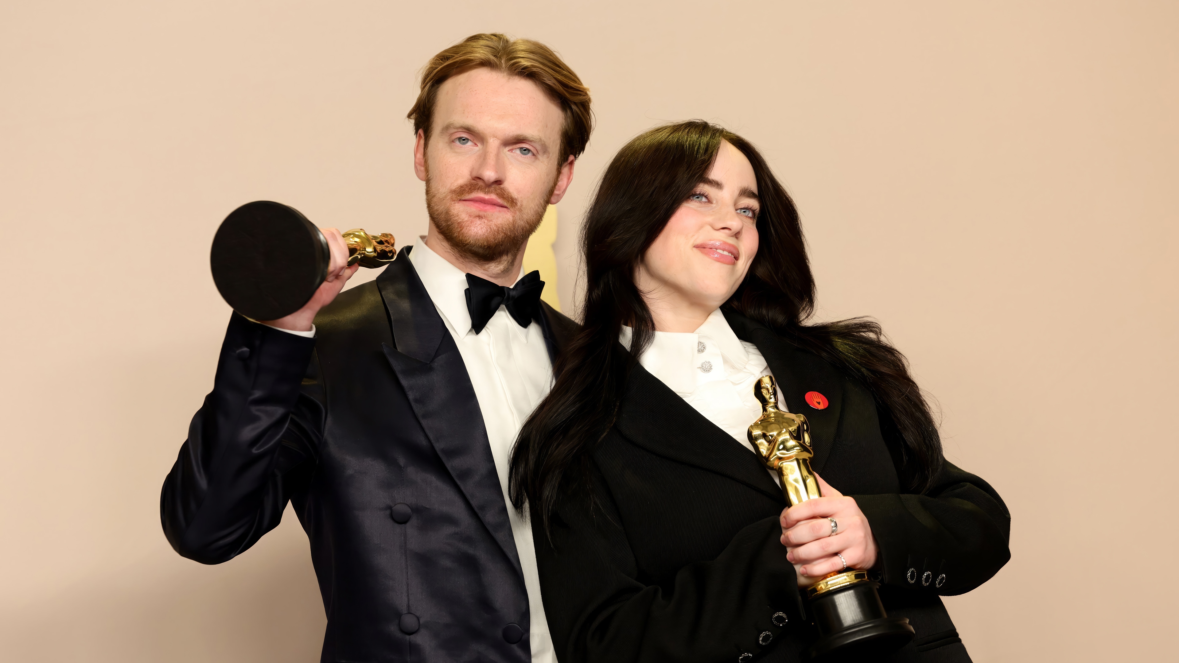 Billie Eilish and Finneas with Oscars HD Wallpaper