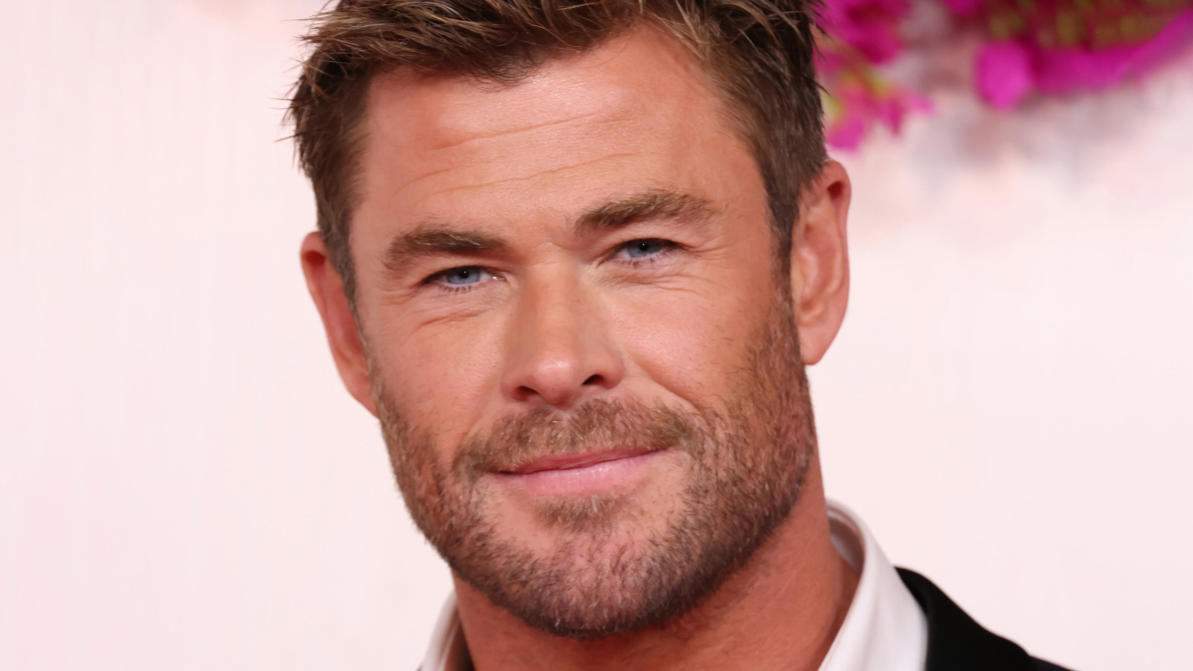Chris Hemsworth 4K HD Wallpaper
