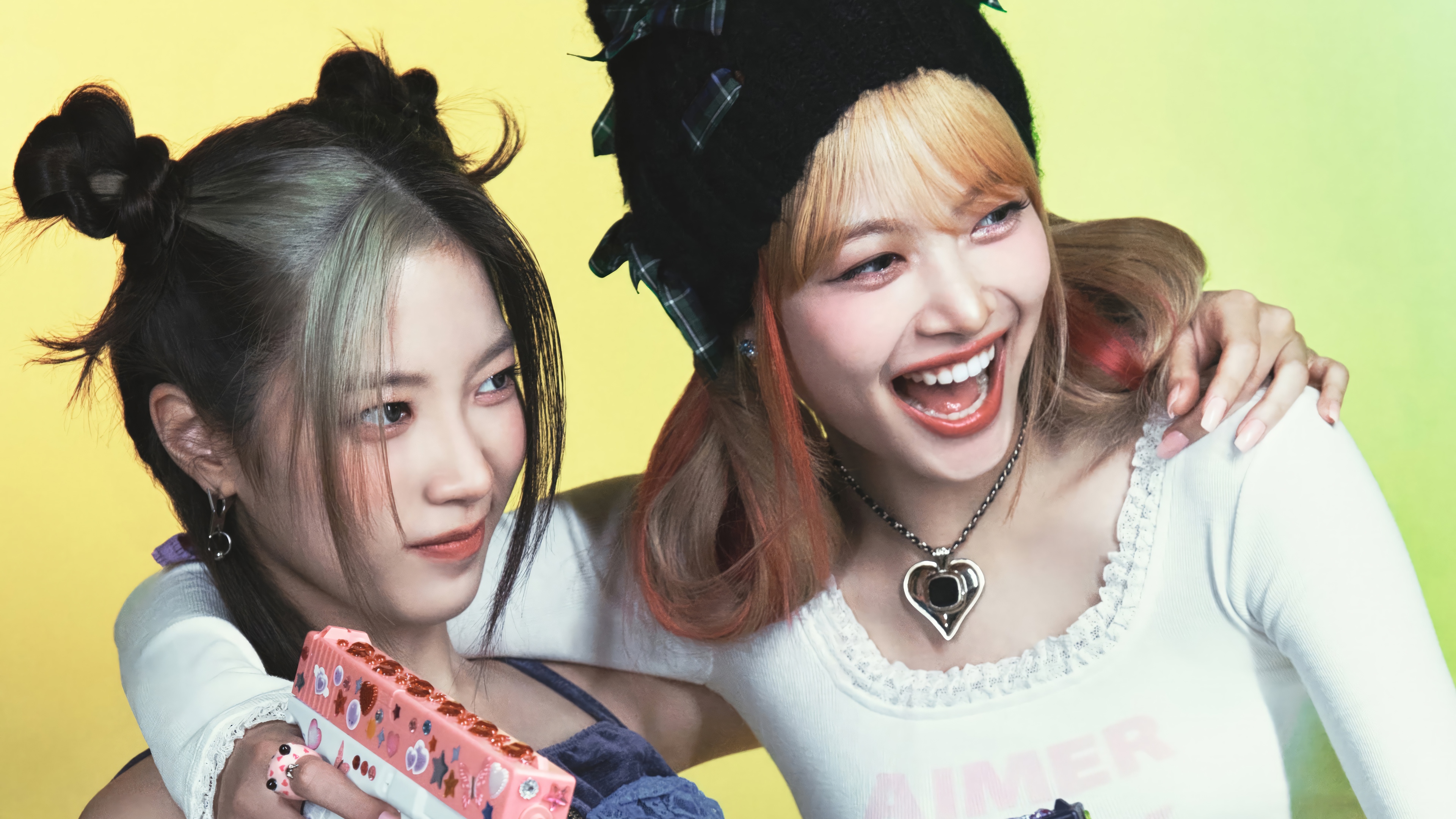 LE SSERAFIM Kazuha and Eunchae 4K HD Wallpaper