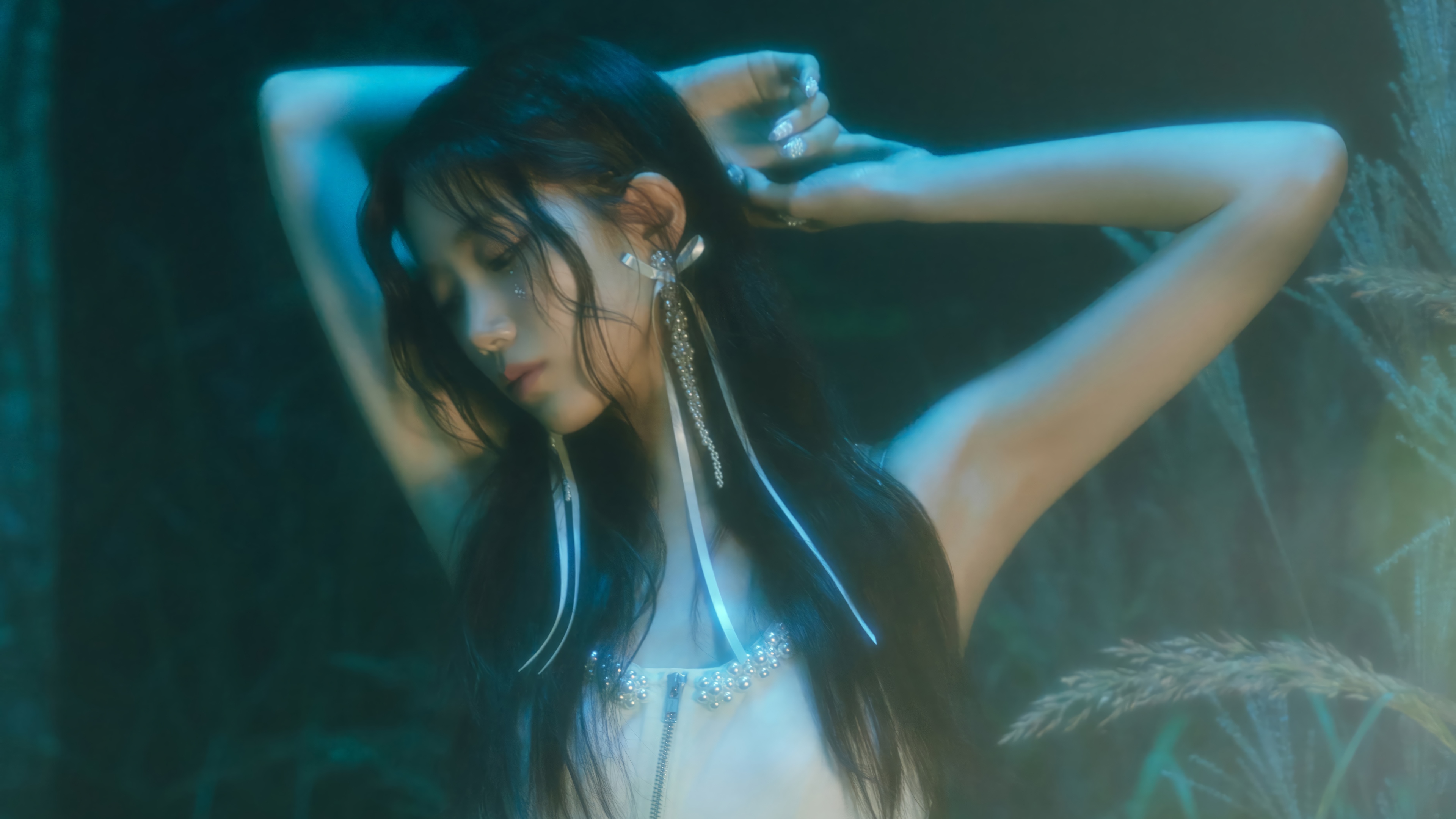 Kazuha from LE SSERAFIM in 4K HD Wallpaper