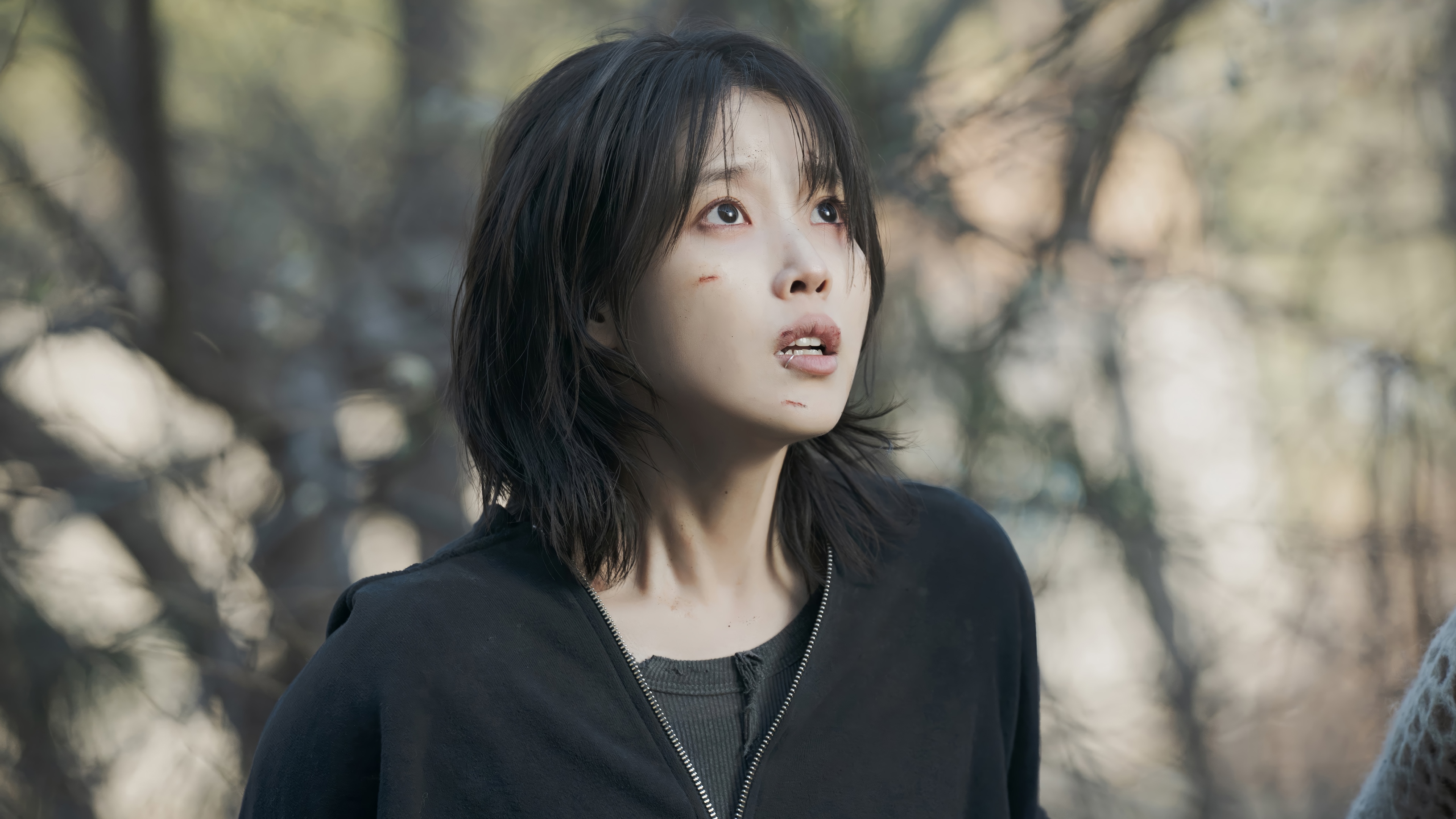 IU in 4K HD Wallpaper