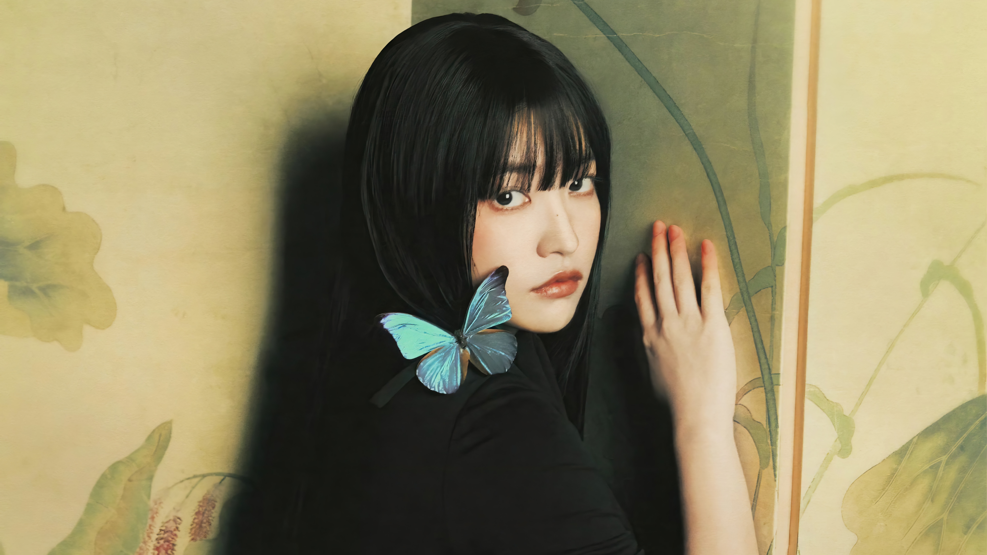 Yeri from Red Velvet with a butterfly HD Wallpaper