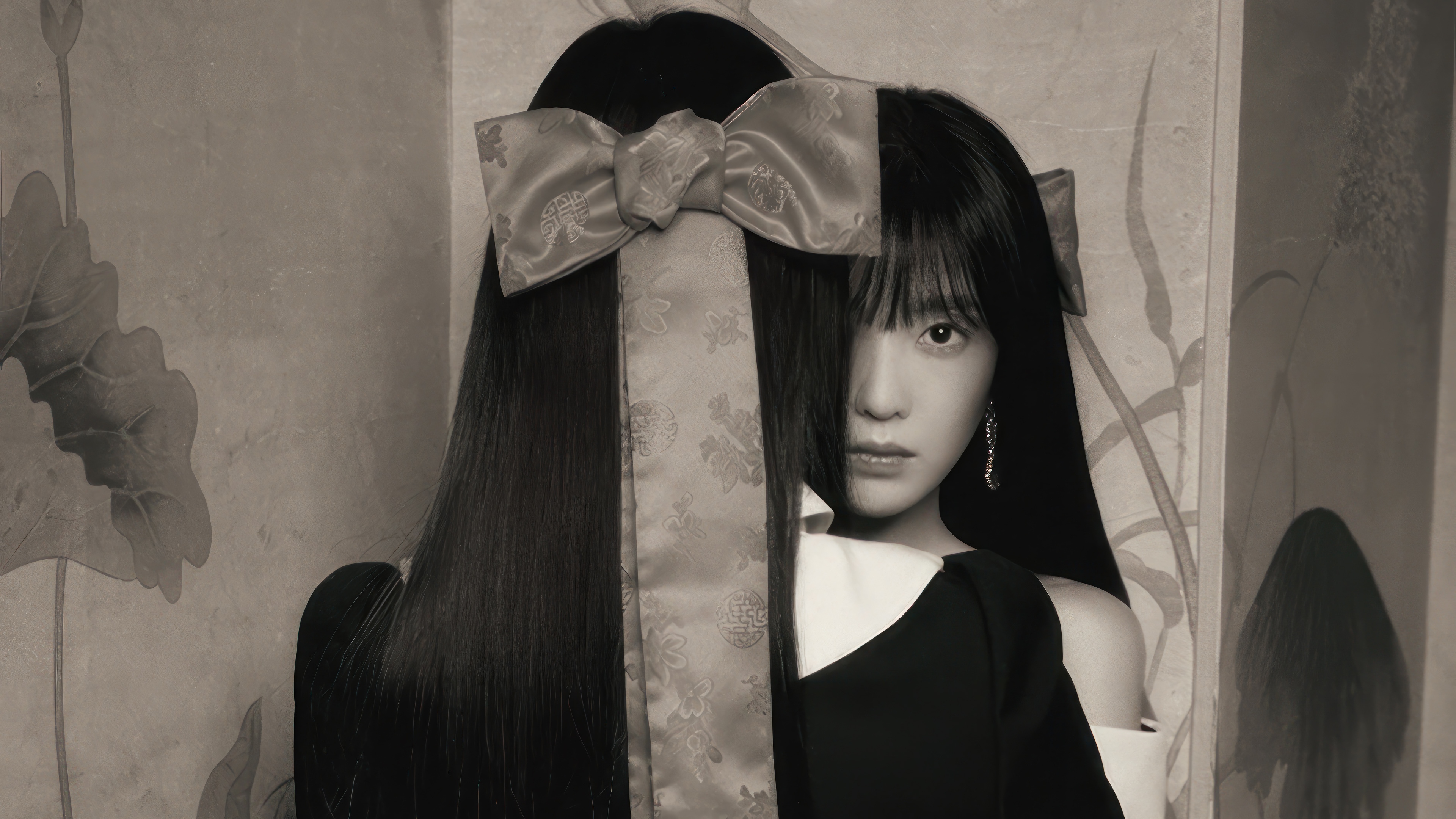 Irene from Red Velvet in black and white HD Wallpaper