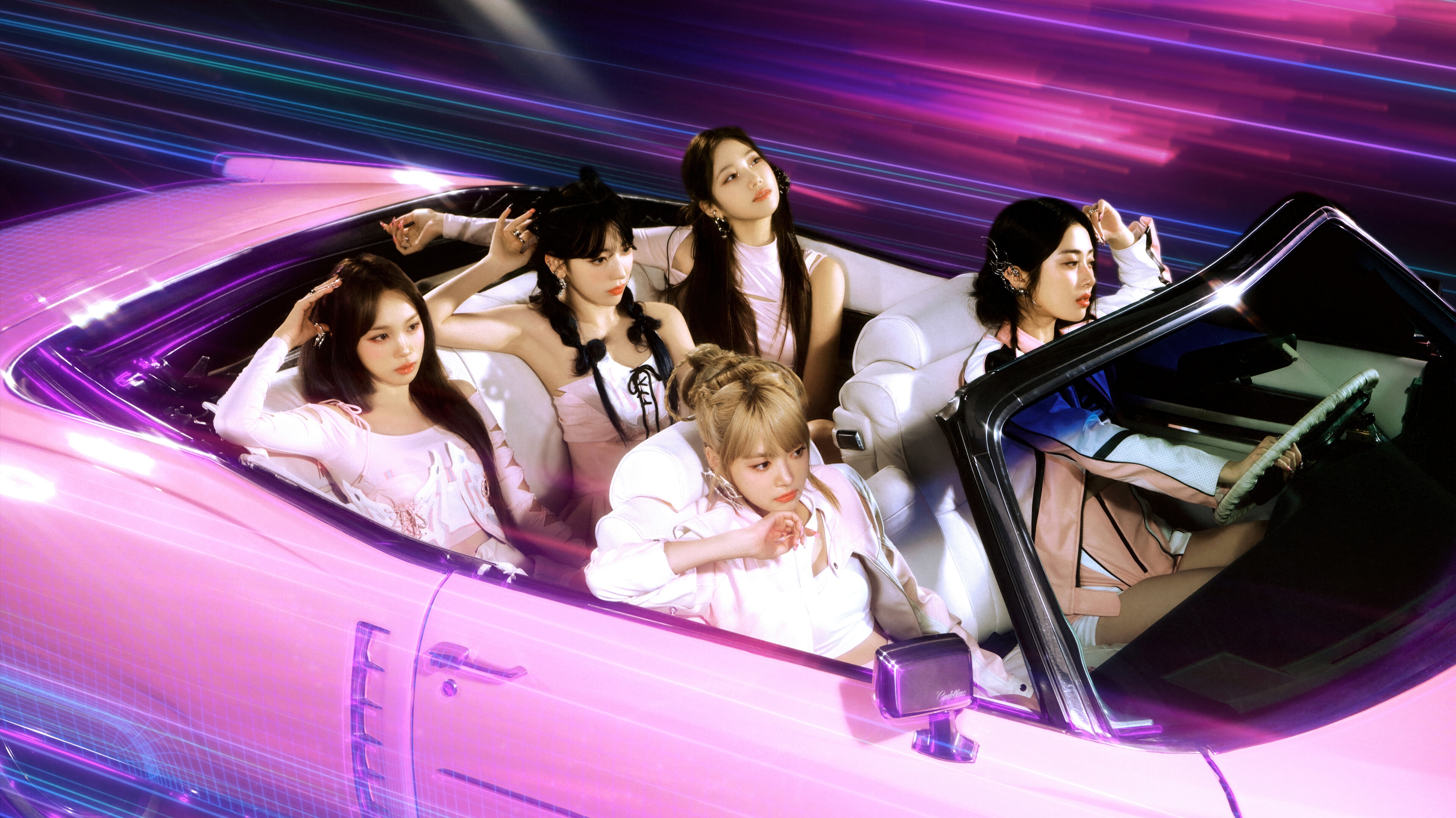 LE SSERAFIM in a pink convertible HD Wallpaper
