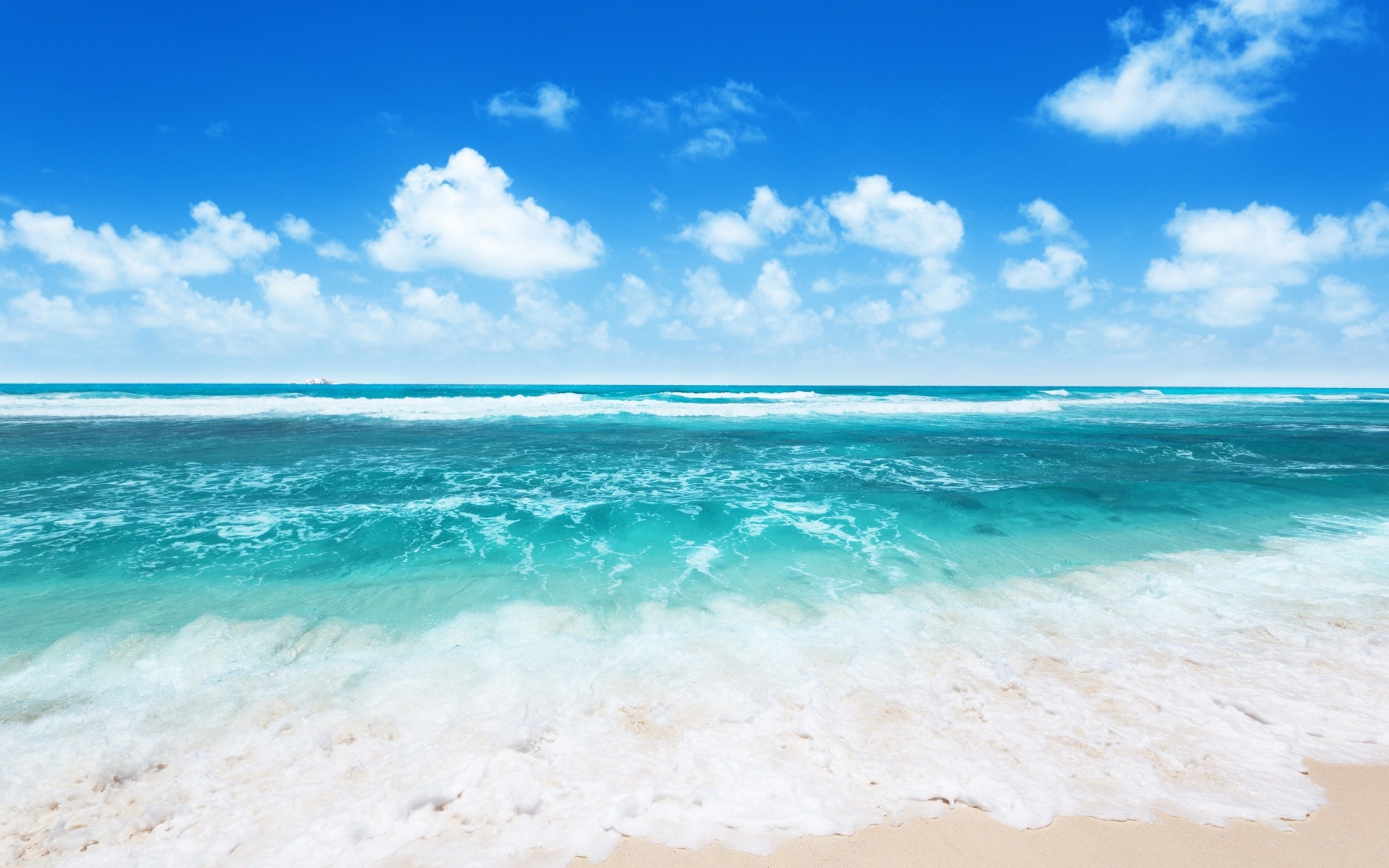 Ocean waves and blue sky with clouds HD Wallpaper