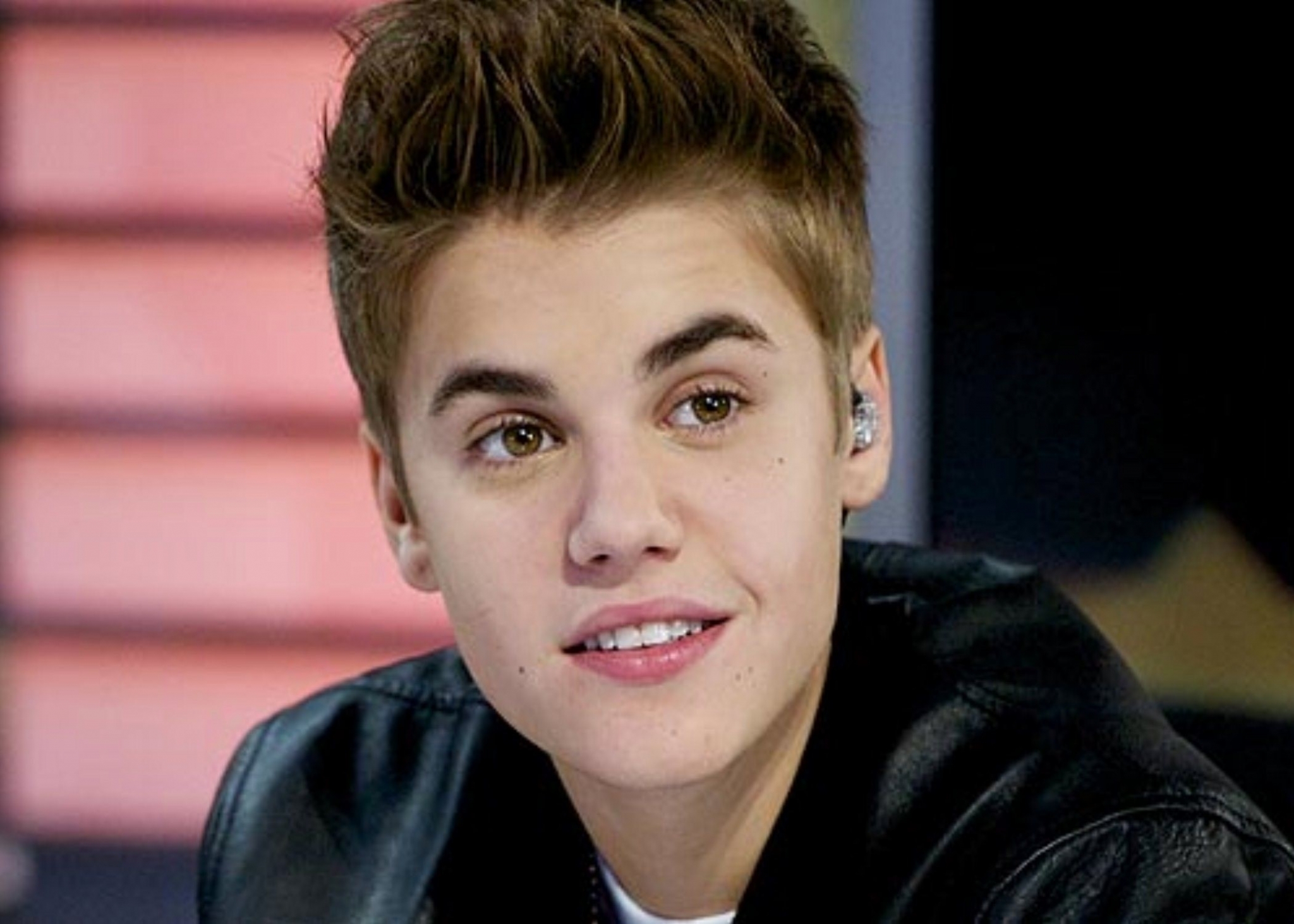 Justin Bieber HD Wallpaper