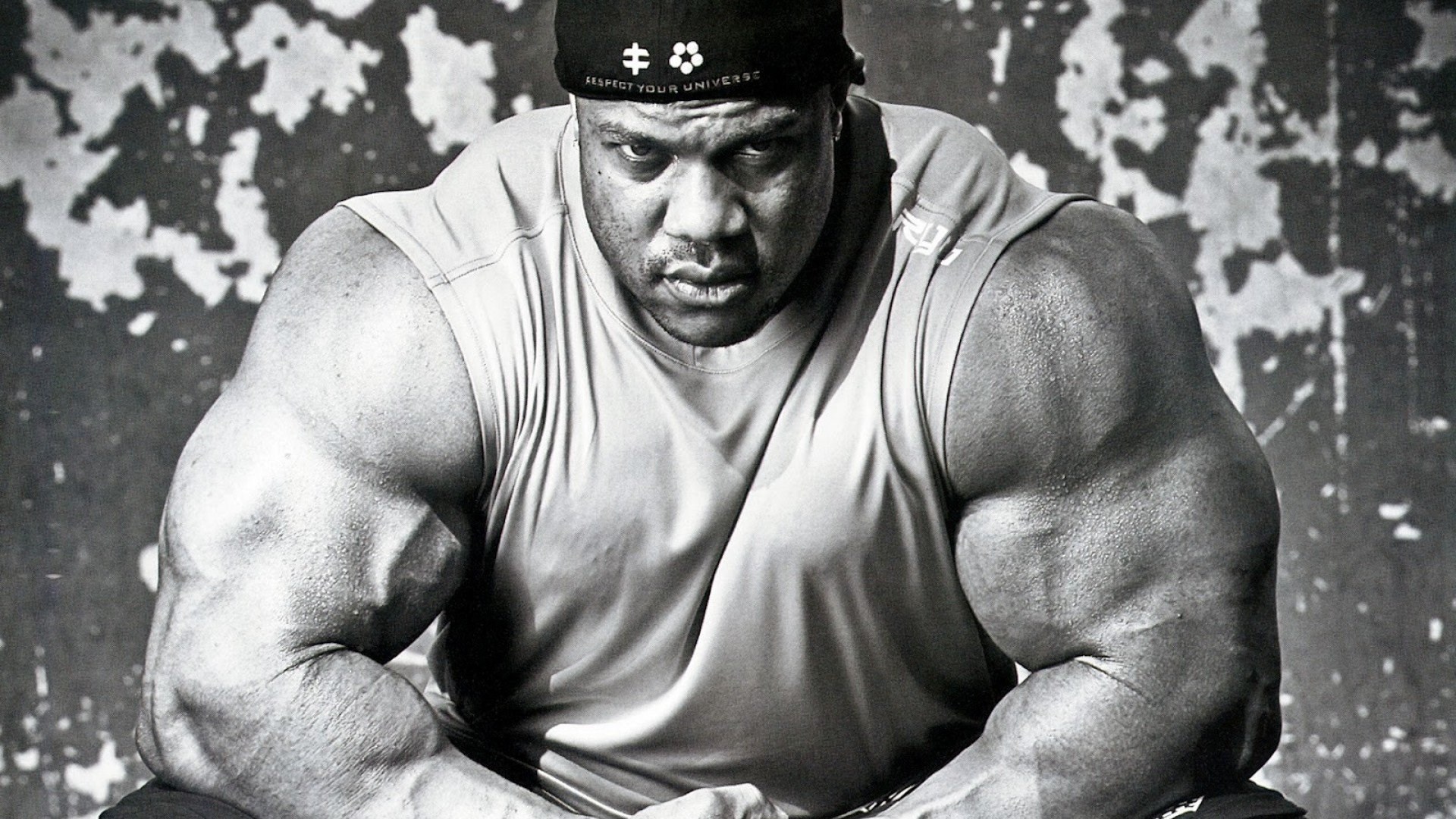 Bodybuilder with intense expression HD Wallpaper