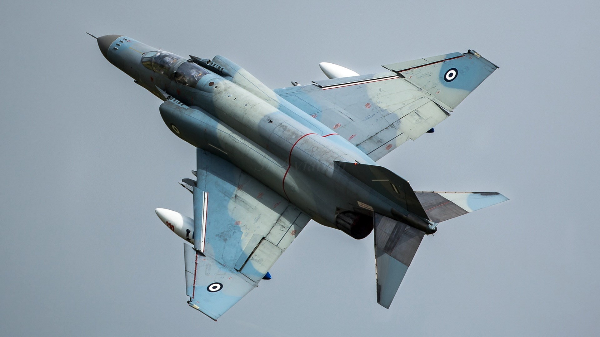 Mcdonnell Douglas F-4 Phantom II in Flight HD Wallpaper