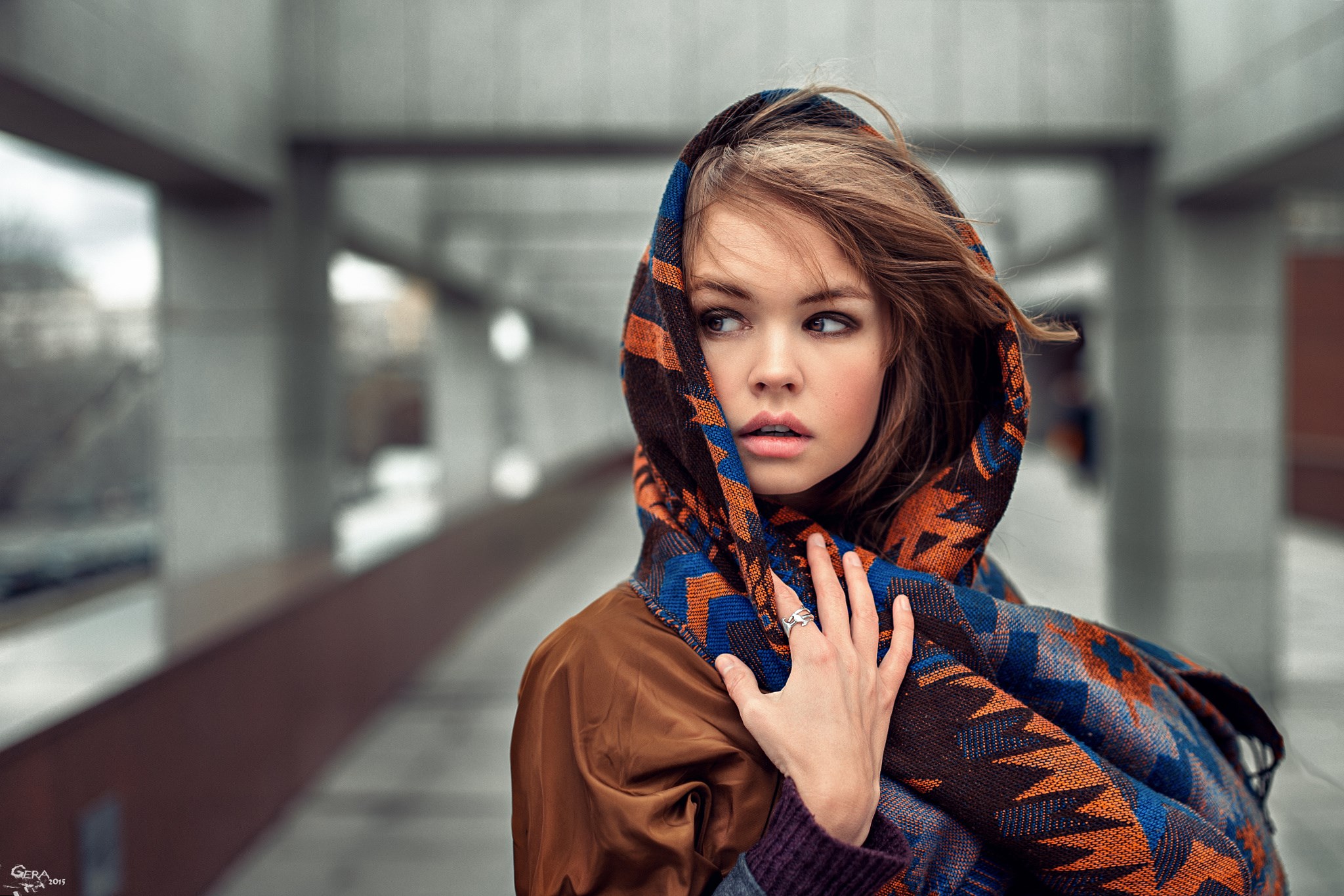 Anastasia Shcheglova Wrapped in Colorful Scarf HD Wallpaper