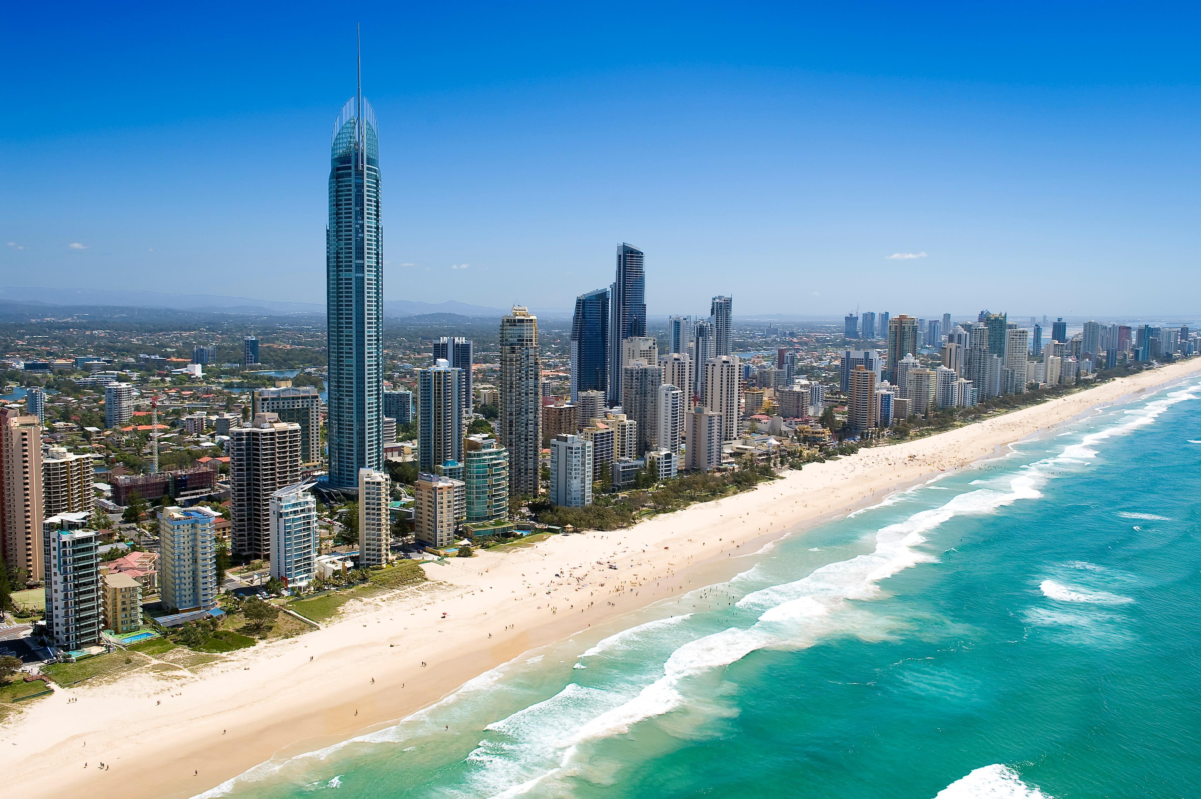 Surfers Paradise Beachfront Skyline HD Wallpaper