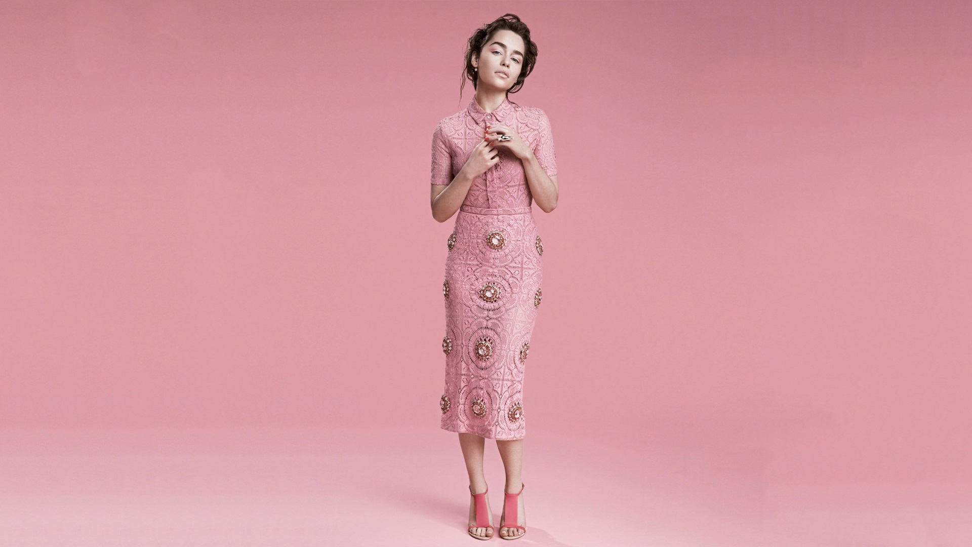 Emilia Clarke in pink lace dress HD Wallpaper
