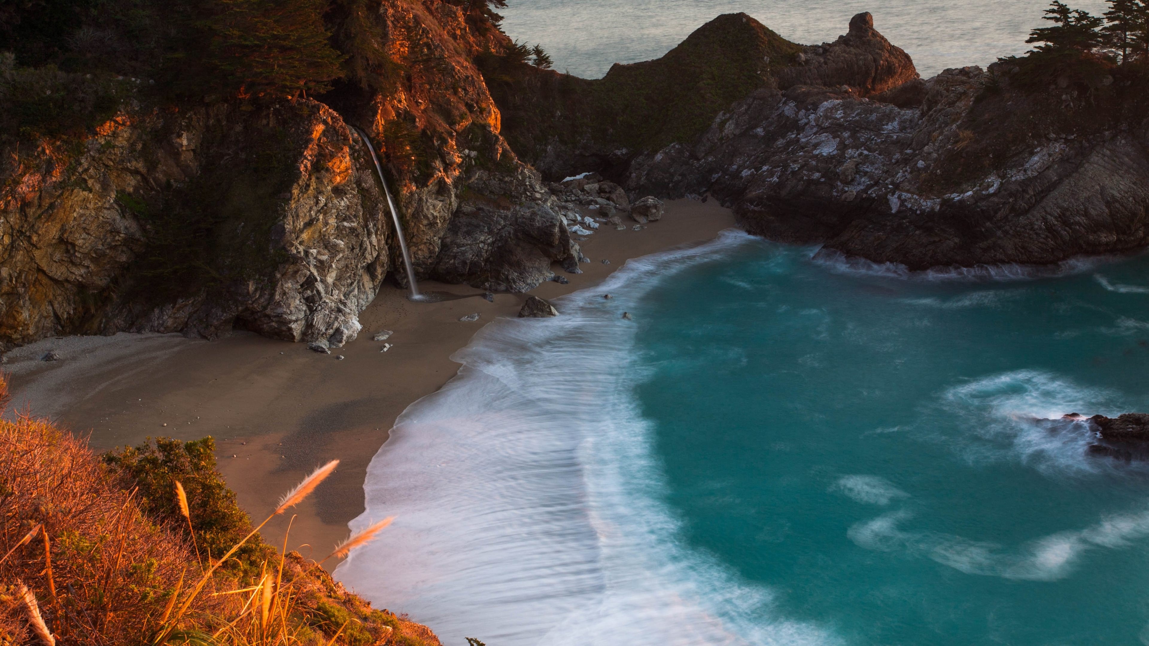 McWay Falls at Julia Pfeiffer Burns State Park 4K HD Wallpaper