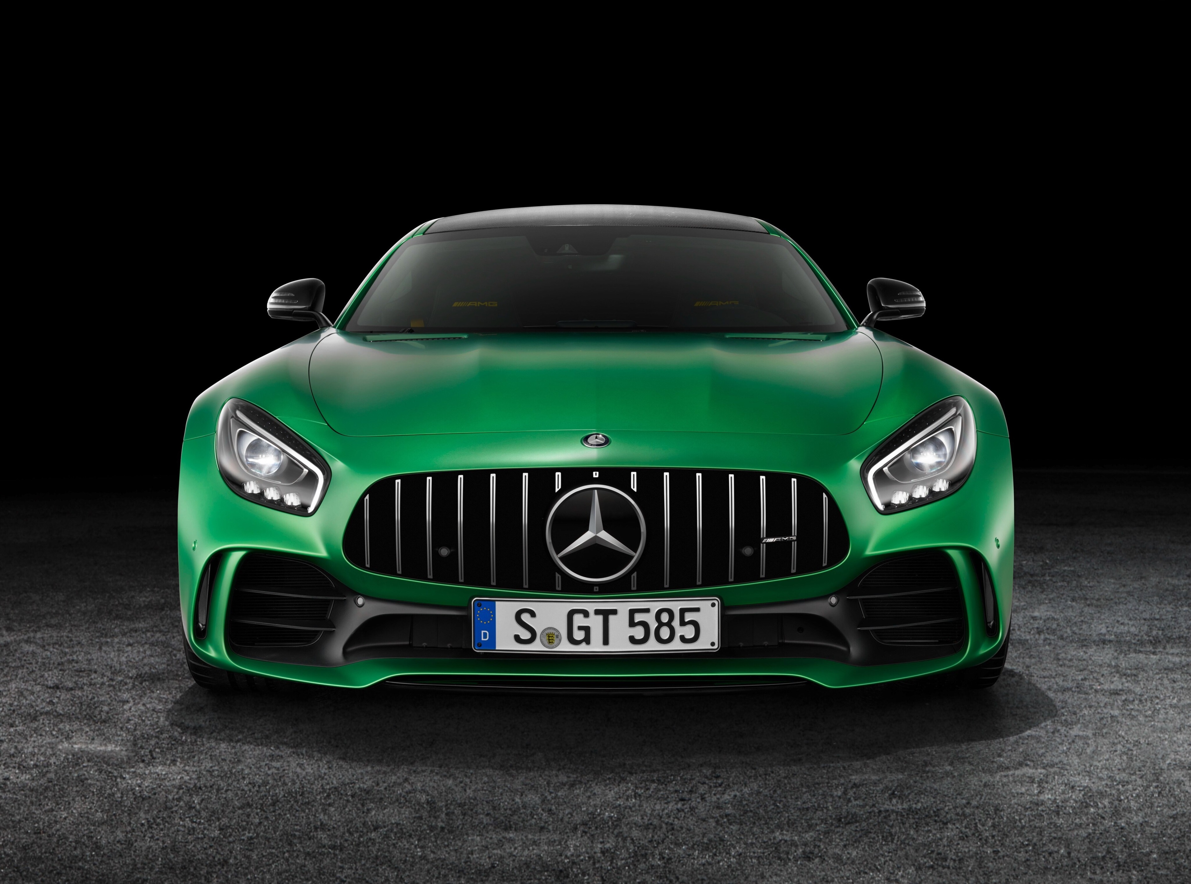Mercedes-AMG GT R 4K HD Wallpaper