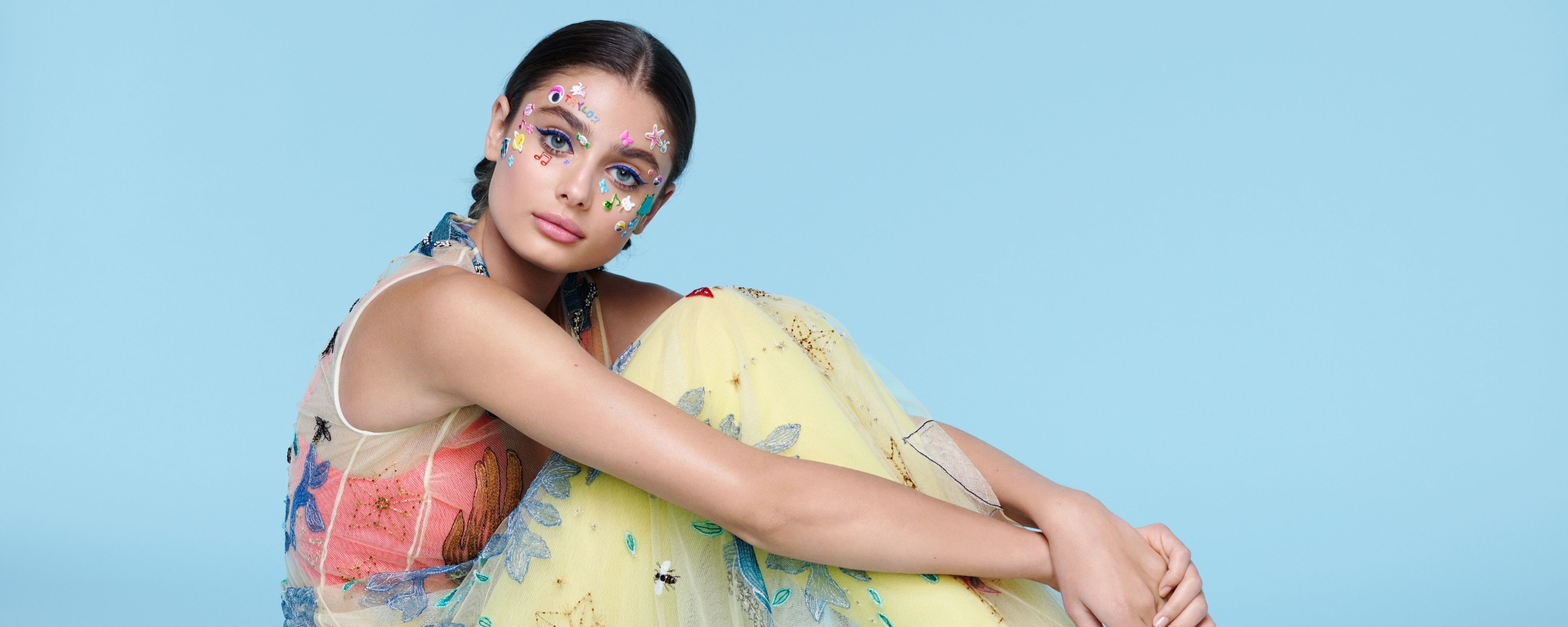 Taylor Hill 4K Widescreen HD Wallpaper