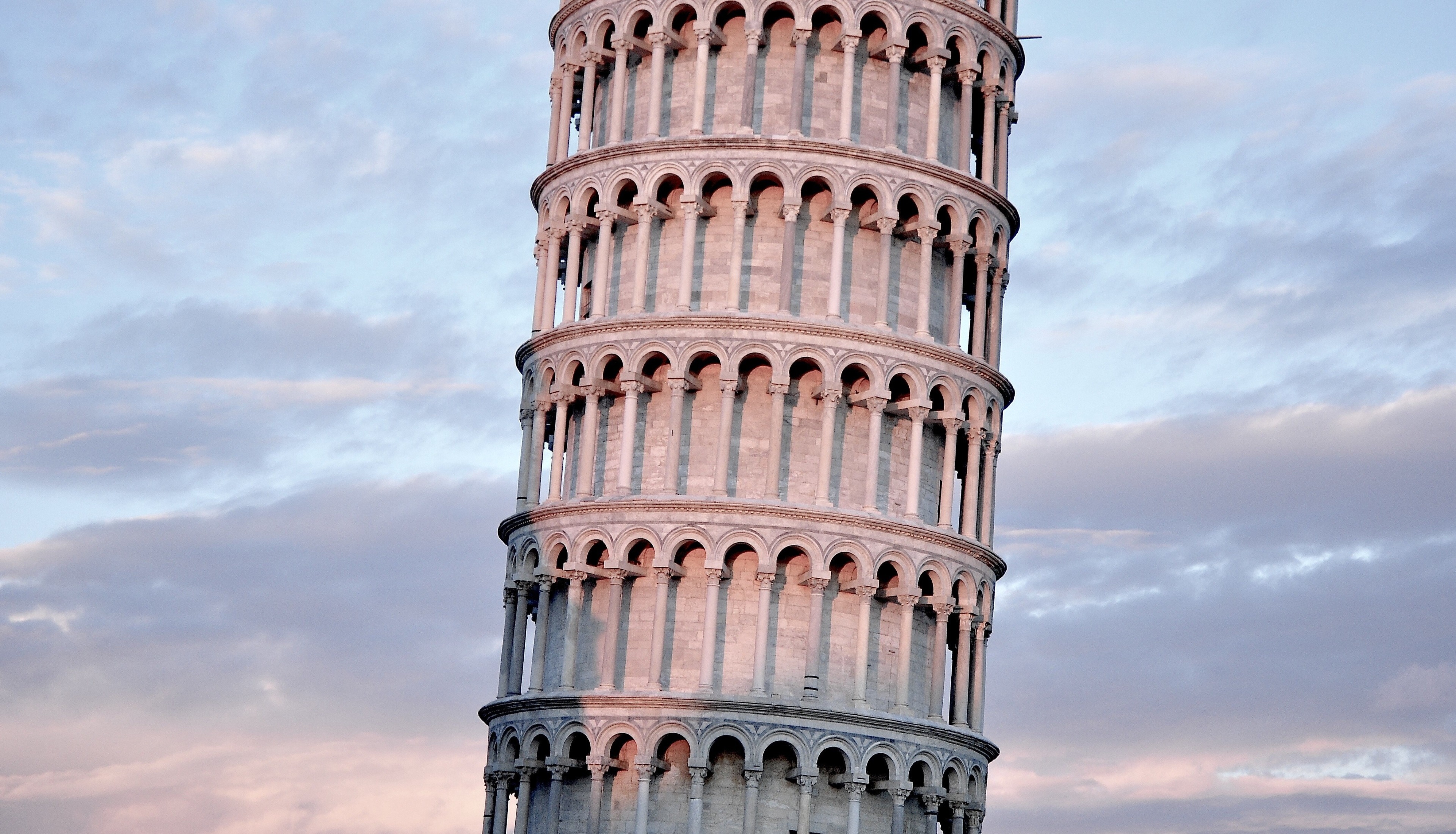 Tower of Pisa 4K HD Wallpaper