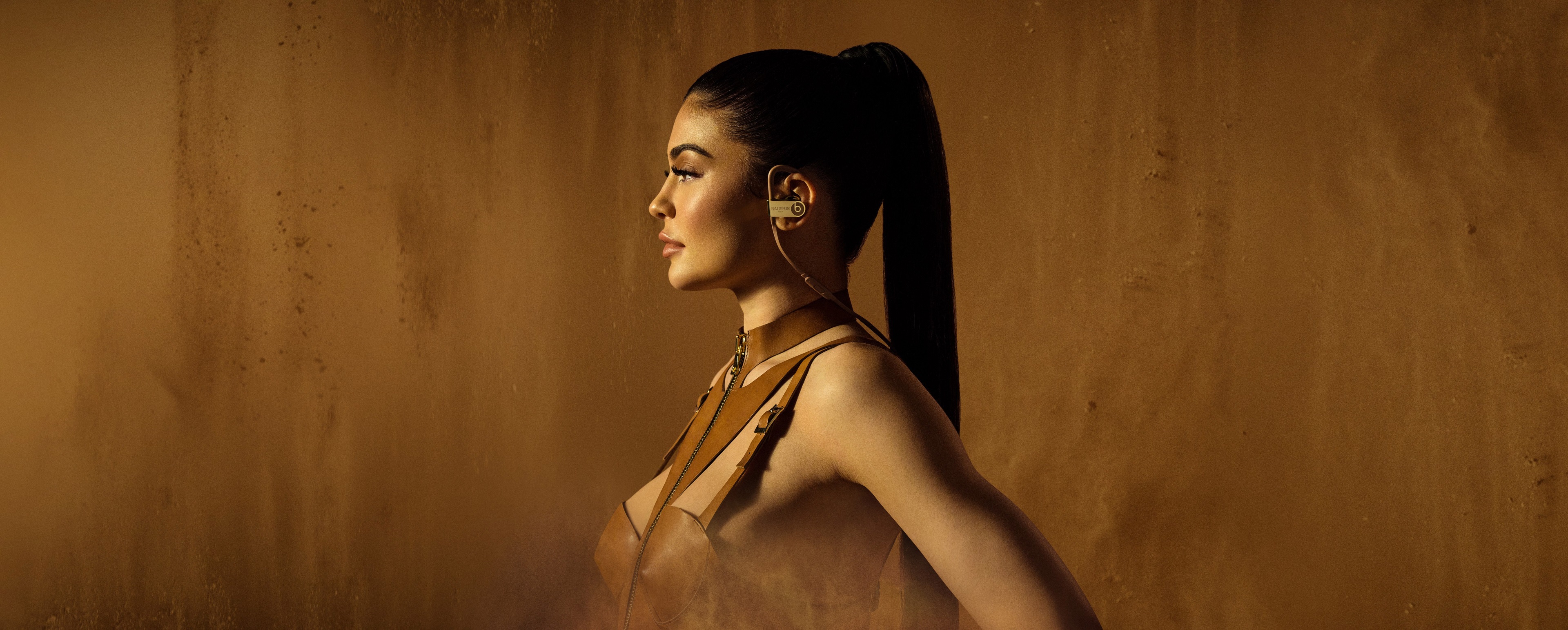 Kylie Jenner in 4K HD Wallpaper